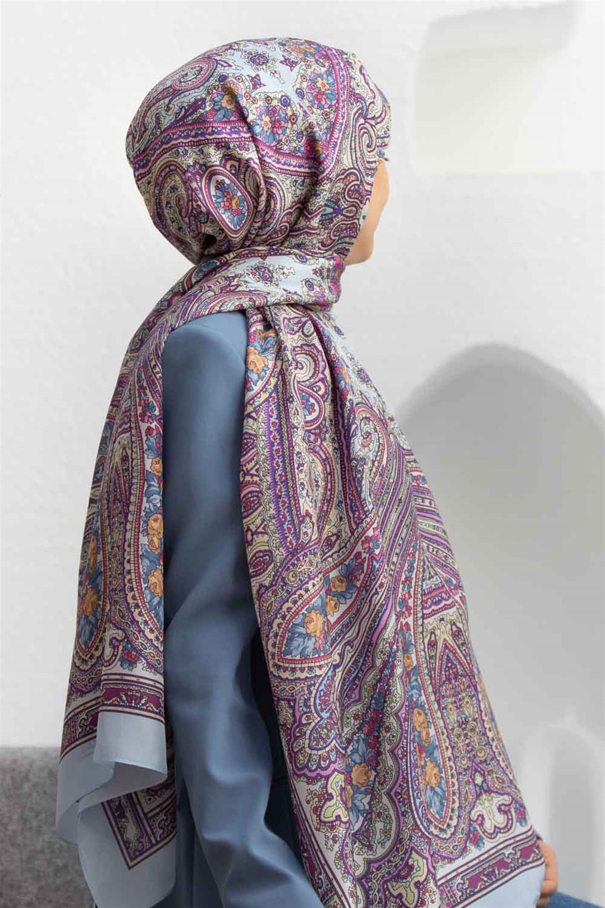 %100 İpek Etro Desenli Bebe Mavisi Renkli 92x210 Şal