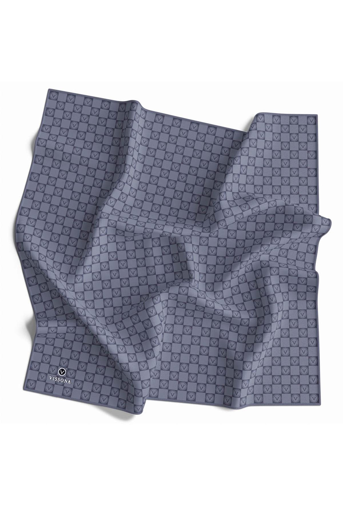%100 Twill İpek Monogram Desenli Gri Renkli 90x90 Eşarp Dikim Şekli : El Dikişi
