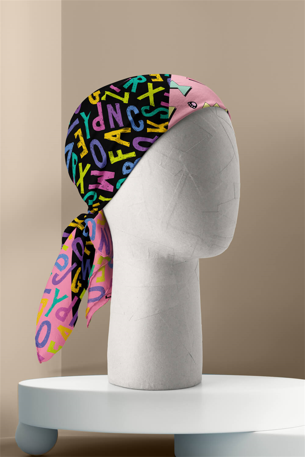 D6 Özel Üretim Letter Desenli Köpek Bandanası Pembe 50x50