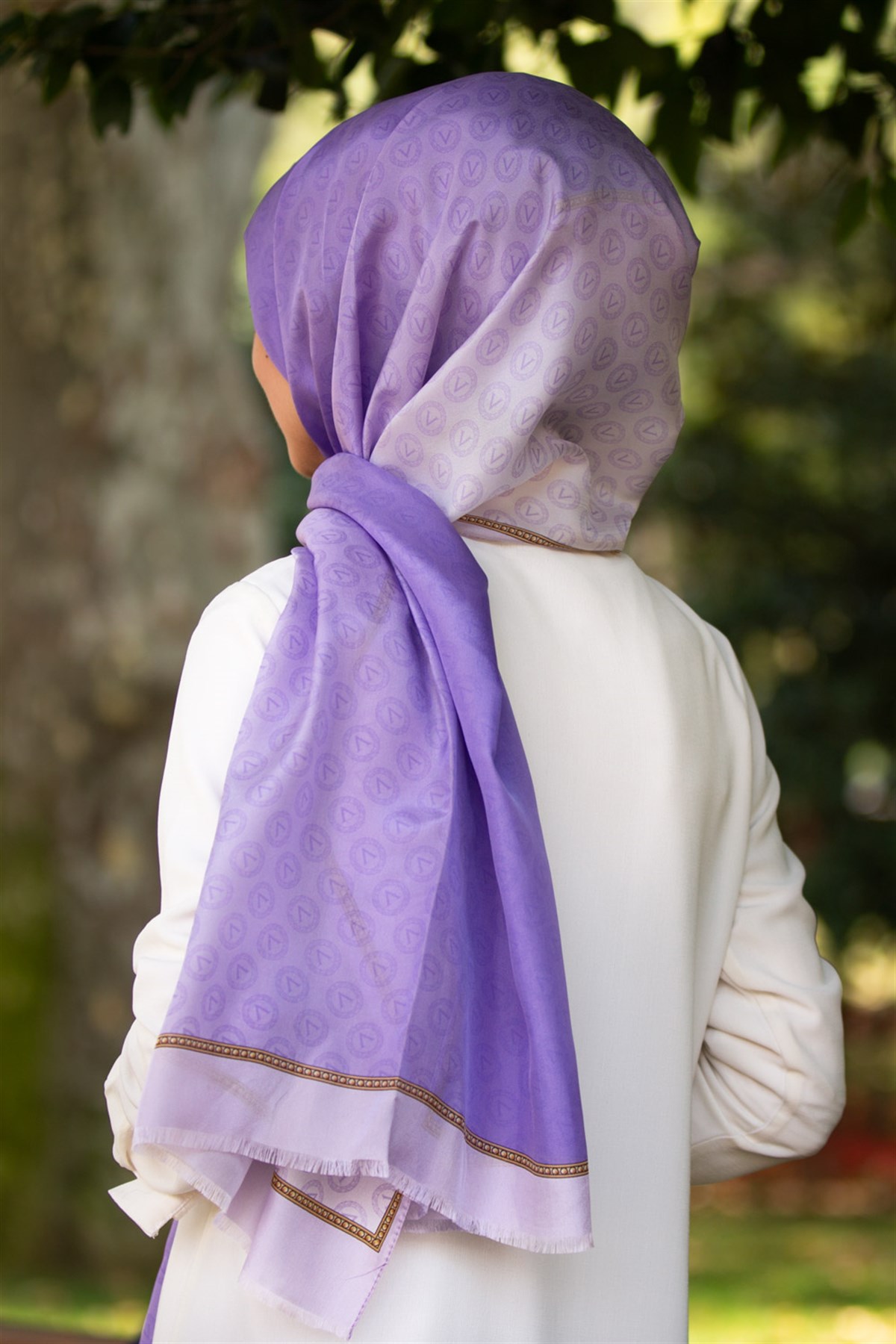 %100 İpek Degradeli Ve Monogram Desenli Lila - Gold Renkli 92x210 Şal