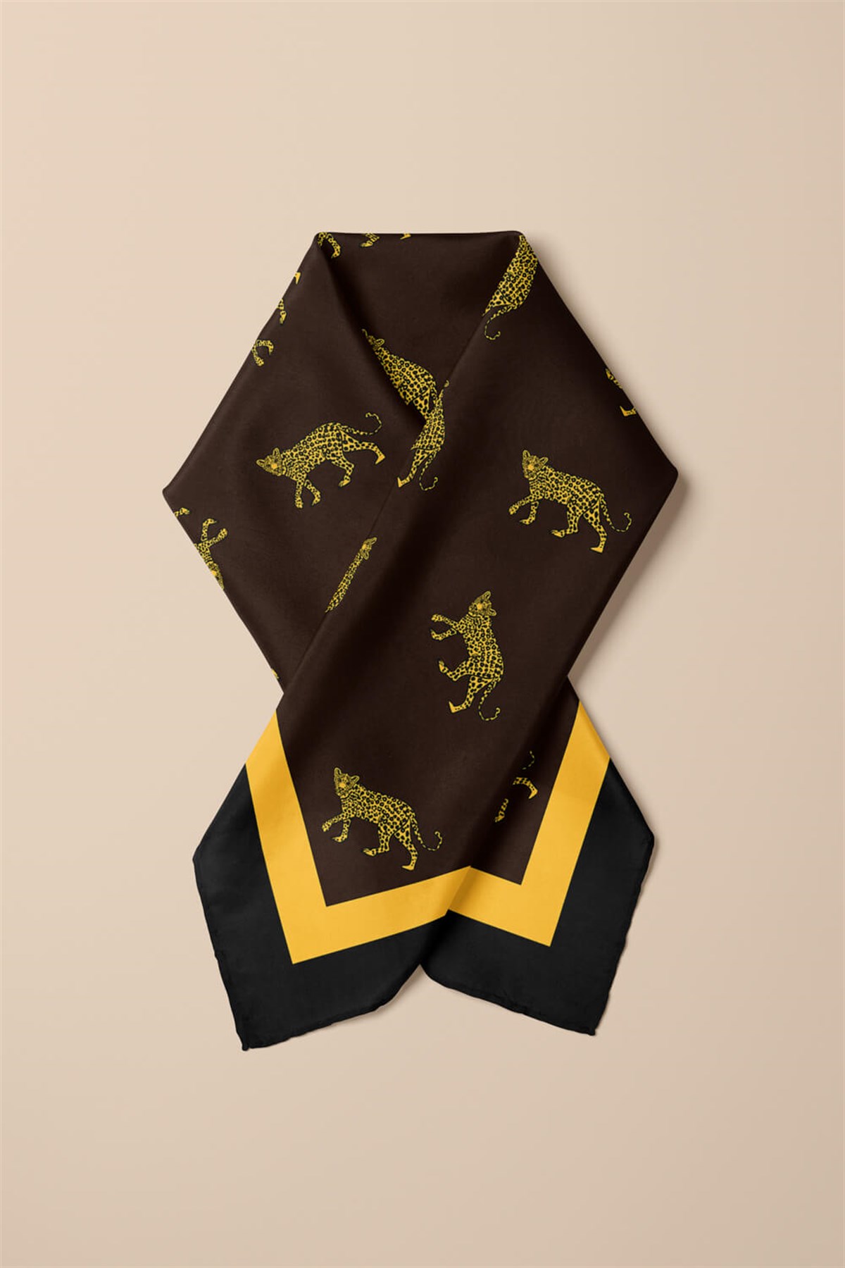 Violla A27 Kadın Kahverengi Hardal Leo Desenli 50x50 Bandana HYL DG0948-22