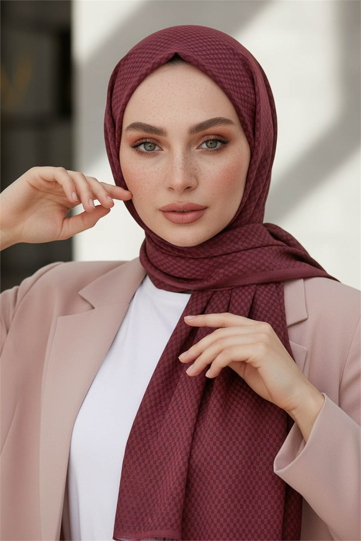 KREP HASIR DESENLİ GÜL KURUSU RENKLİ 75X195 KIRIŞMAZ ŞAL