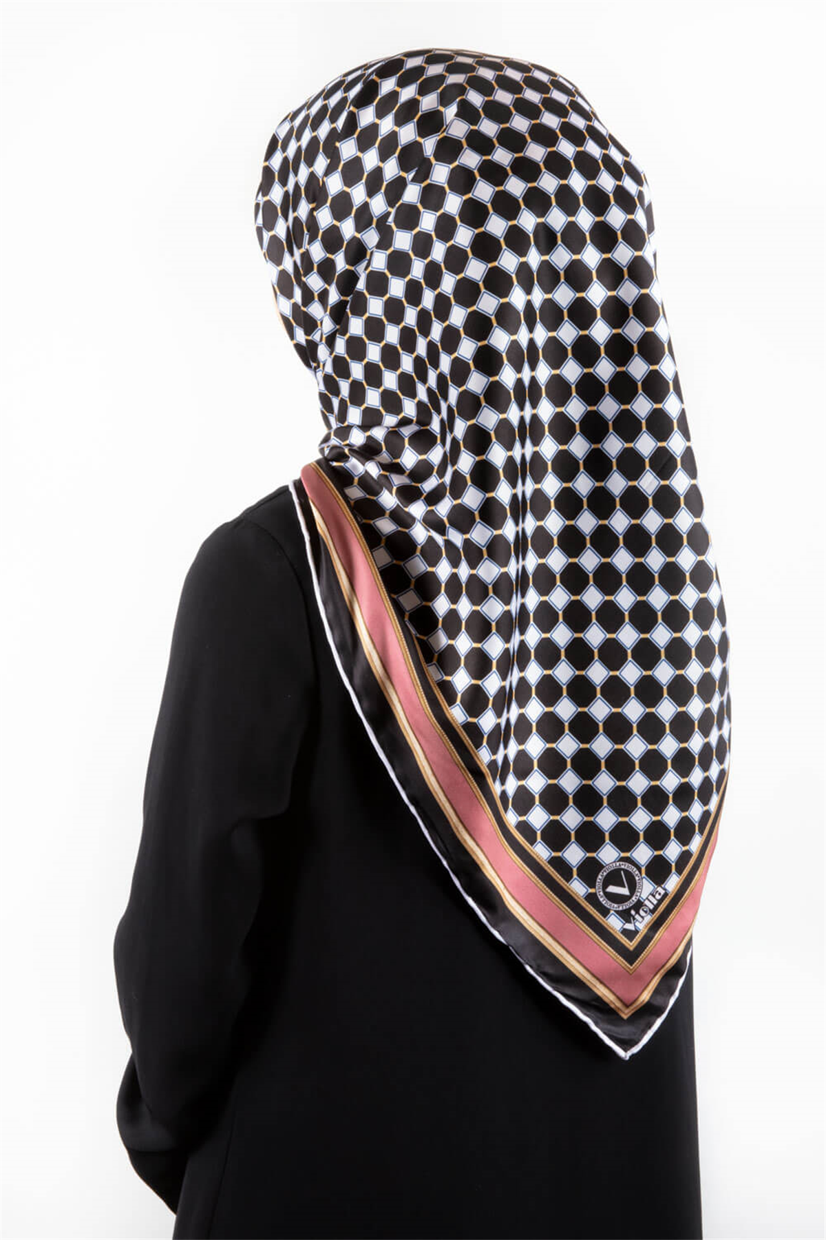 Twill Siyah - Beyaz Kareli Desenli Pudra Renkli 90x90 Eşarp (İpek İçermez) Kenar Dikiş Şekli El Dikişli