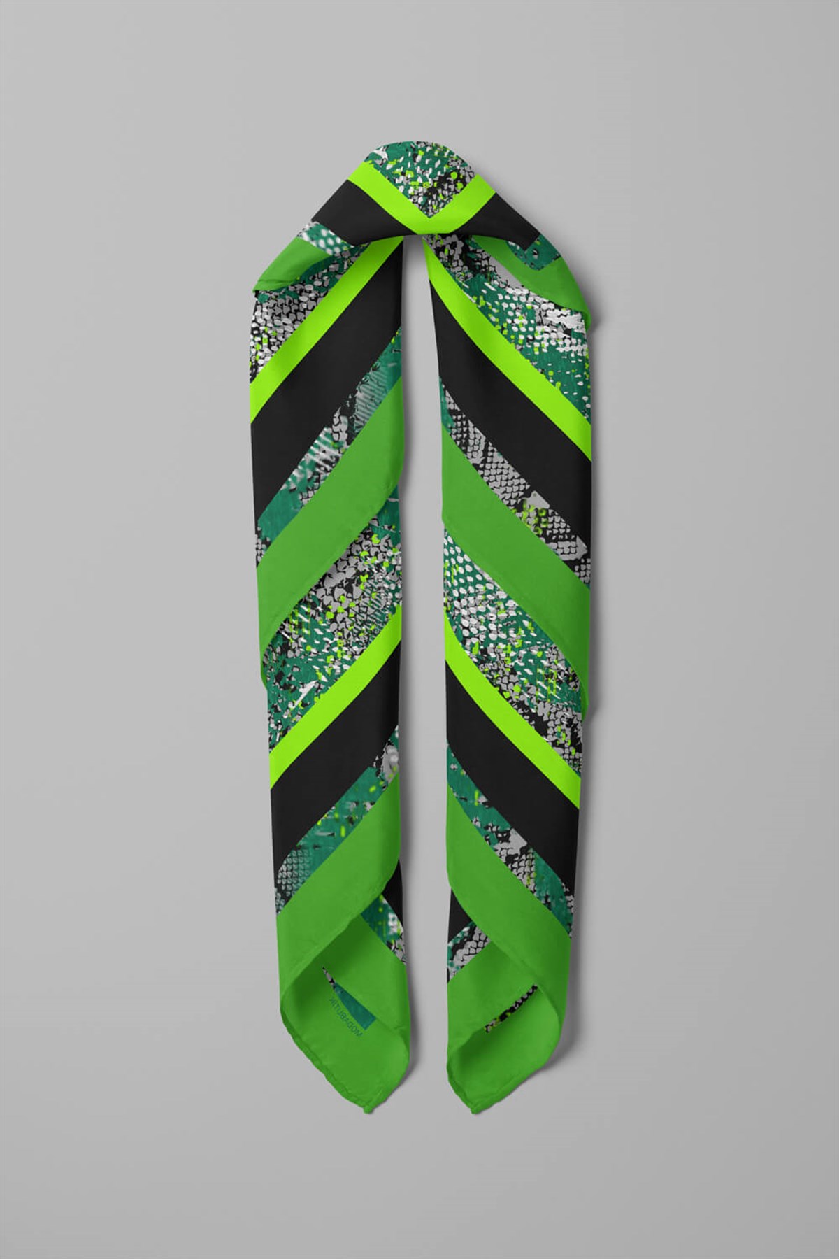 Violla Z58 Kadın Eskitme Desenli 50x50 Bandana HYL DG01341-22