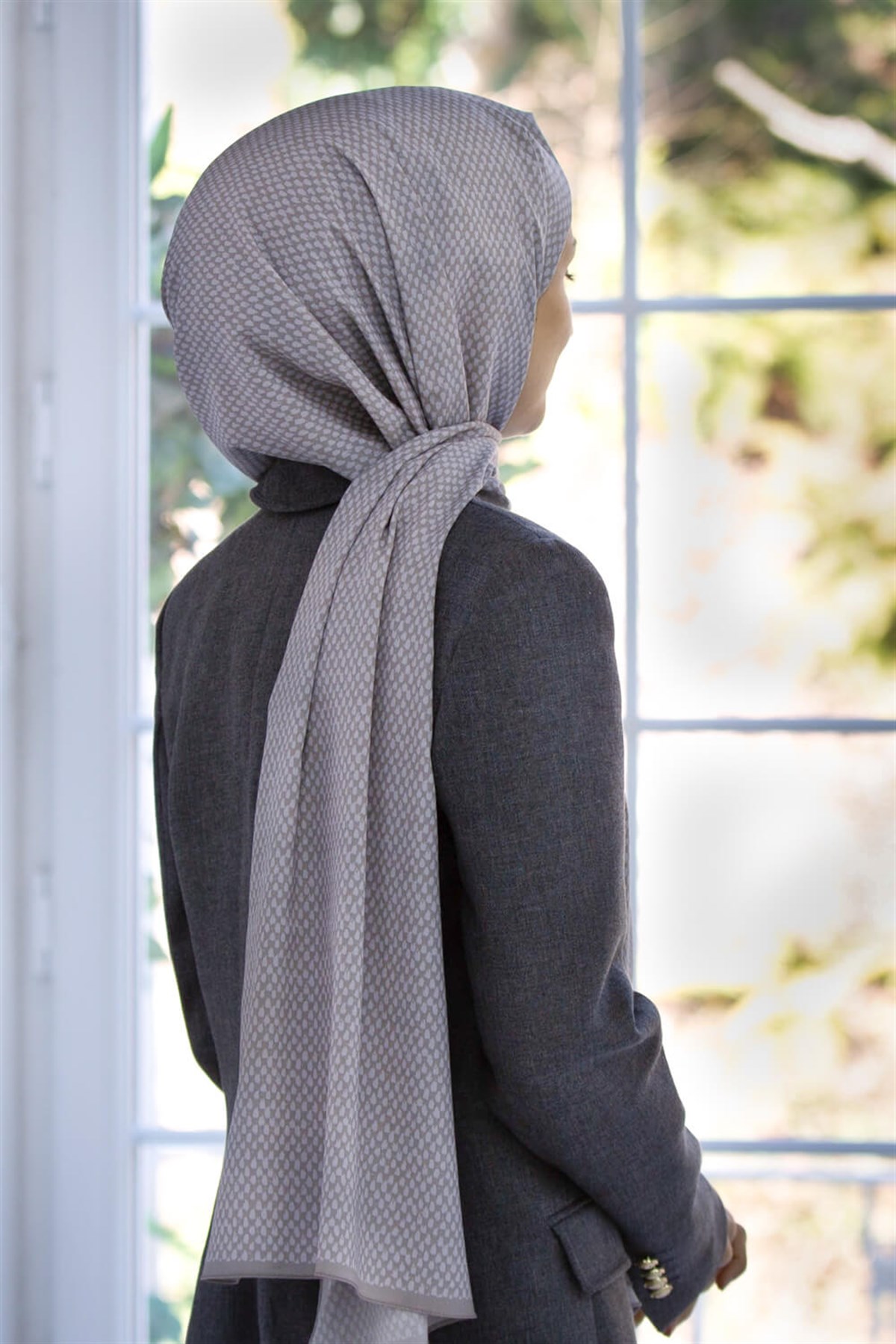 KREP HASIR DESENLİ GRİ RENKLİ 75X195 KIRIŞMAZ ŞAL