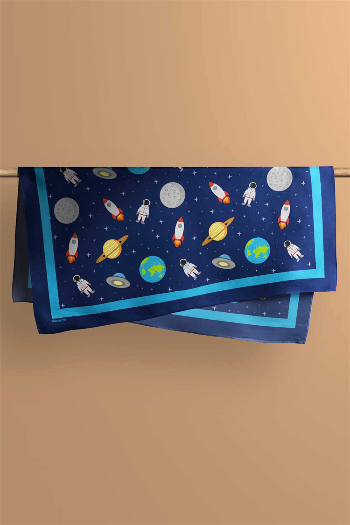 C50 Kadın Lacivert Beyaz Astronot Desenli 50x50 Bandana DG0967-22