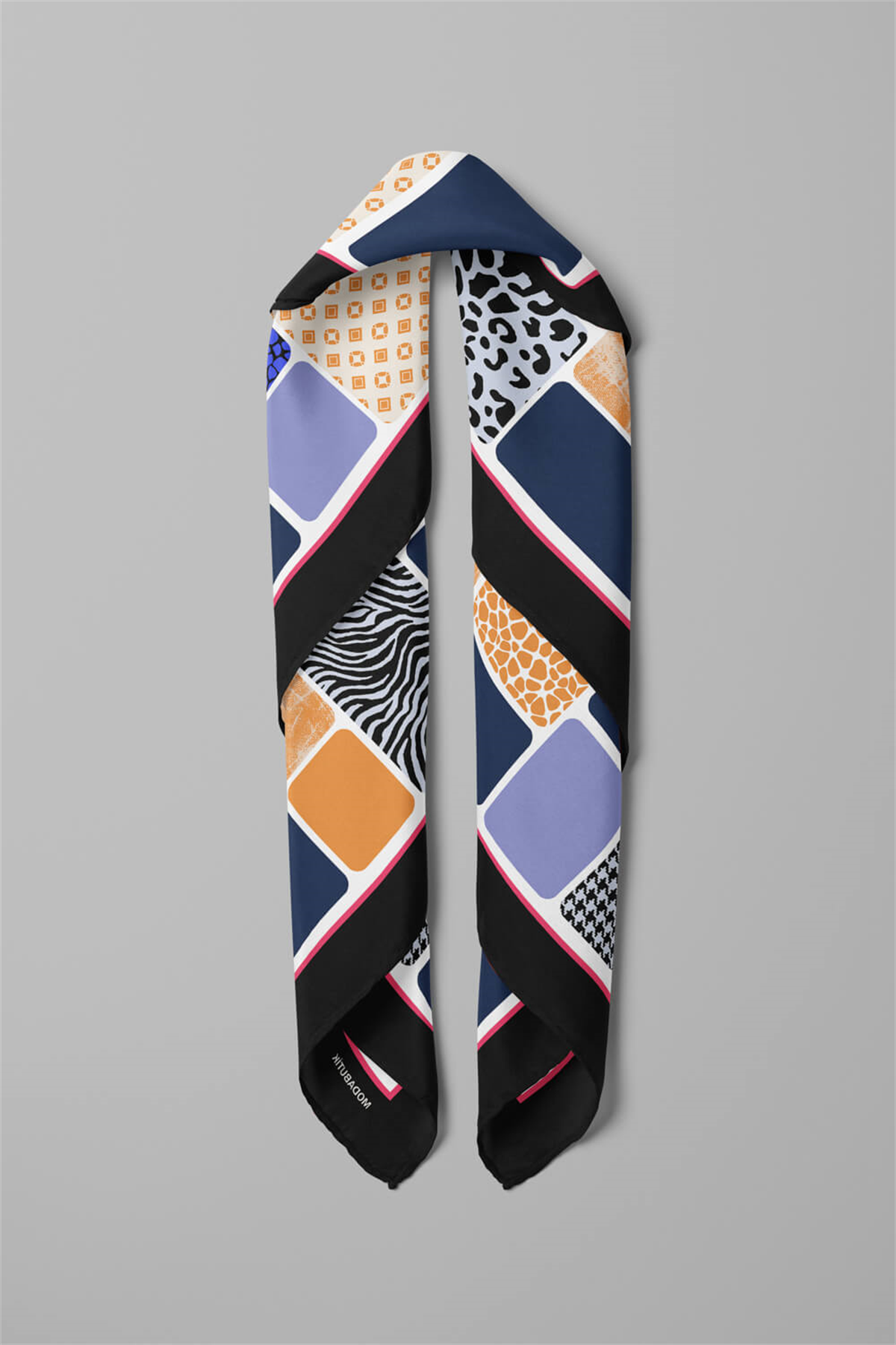 D110 Kadın Dikdörtgen Desenli Bandana 50x50 Mavi DG0497-22