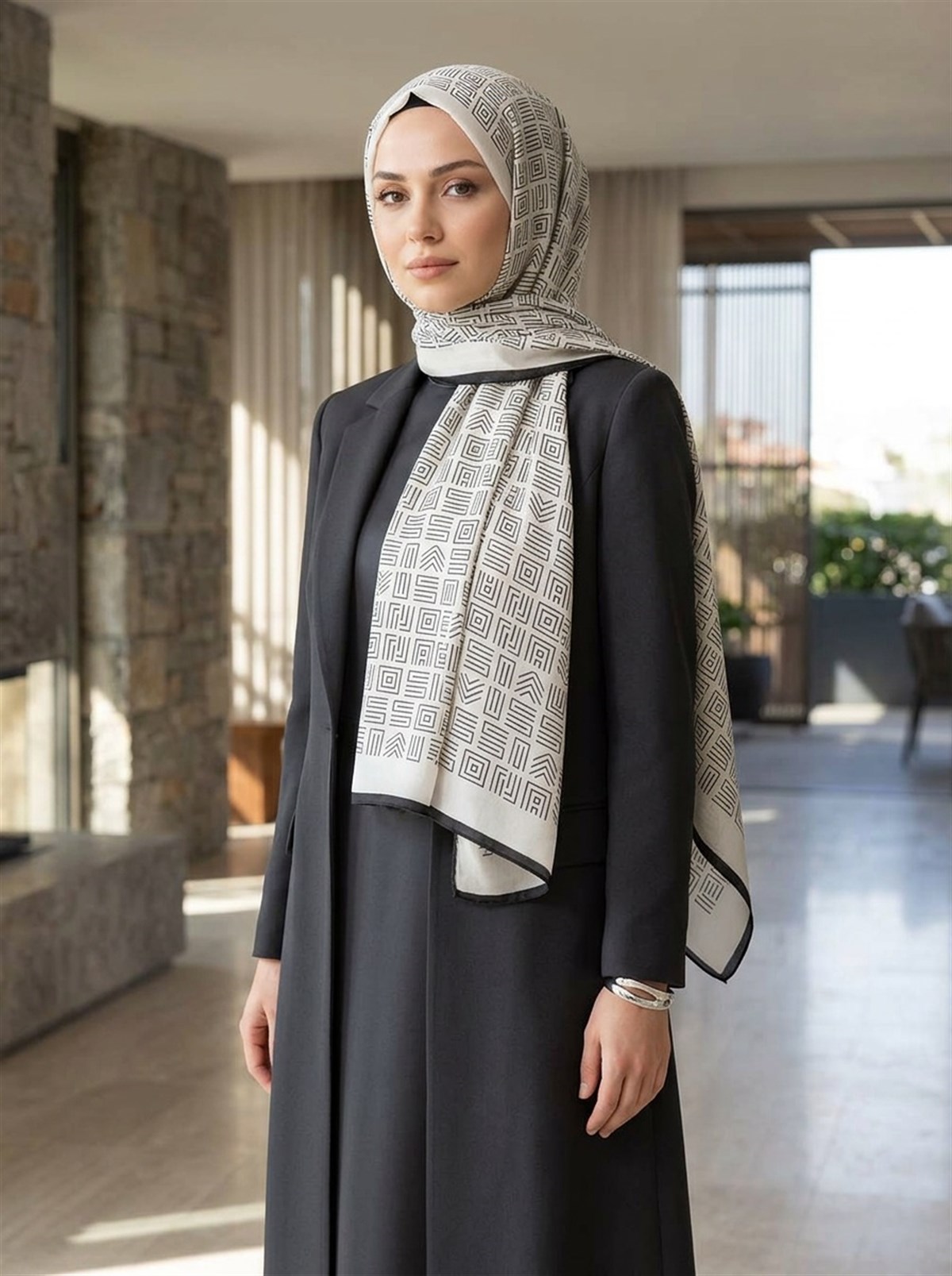 %100 Saf İpek Şal İnce Saten Vual Dokuma Etnik Desenli Krem - Siyah Renkli 90x210 Şal