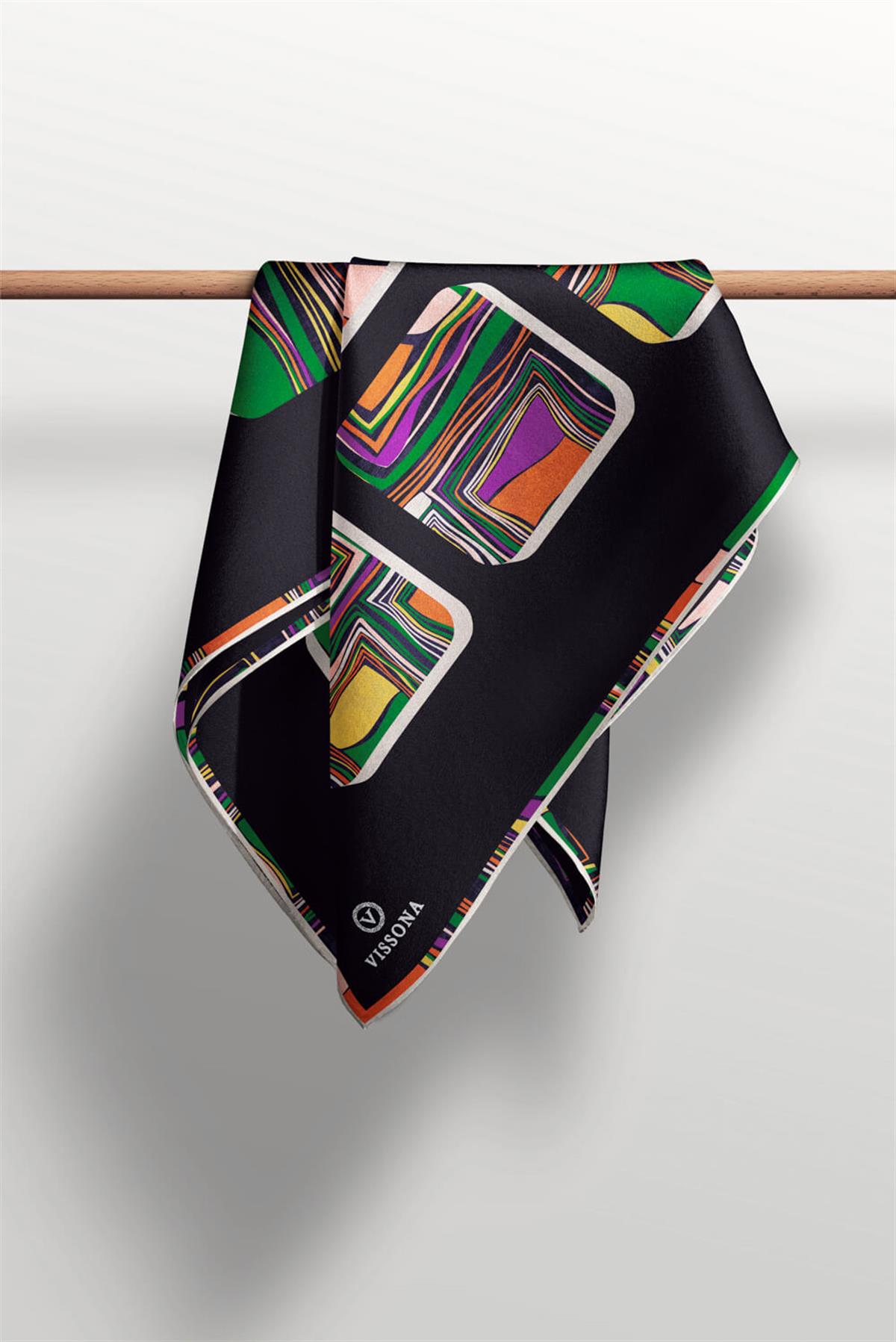 %100 Twill İpek Geometrik Kare Desenli Siyah - Zümrüt Yeşili Renkli 90x90 Eşarp Dikim Şekli : El Dikişi