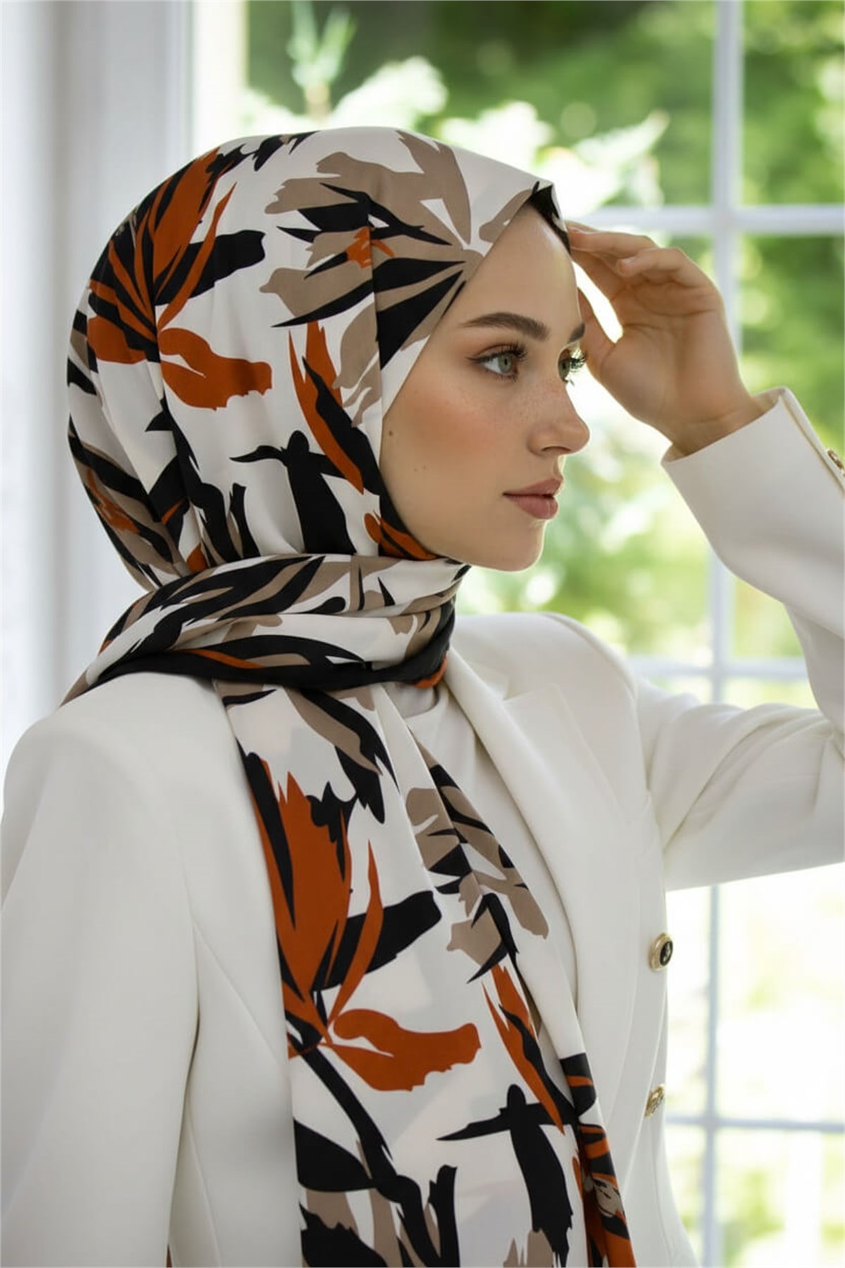 KREP YAPRAK DESENLİ SİYAH - TABA RENKLİ 75X195 KIRIŞMAZ ŞAL