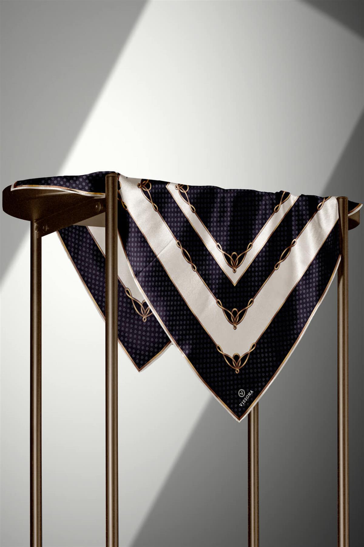 %100 Twill İpek Puantiyeli ve Geometrik Desenli Siyah - Krem Renkli 90x90 Eşarp Dikim Şekli : El Dikişi