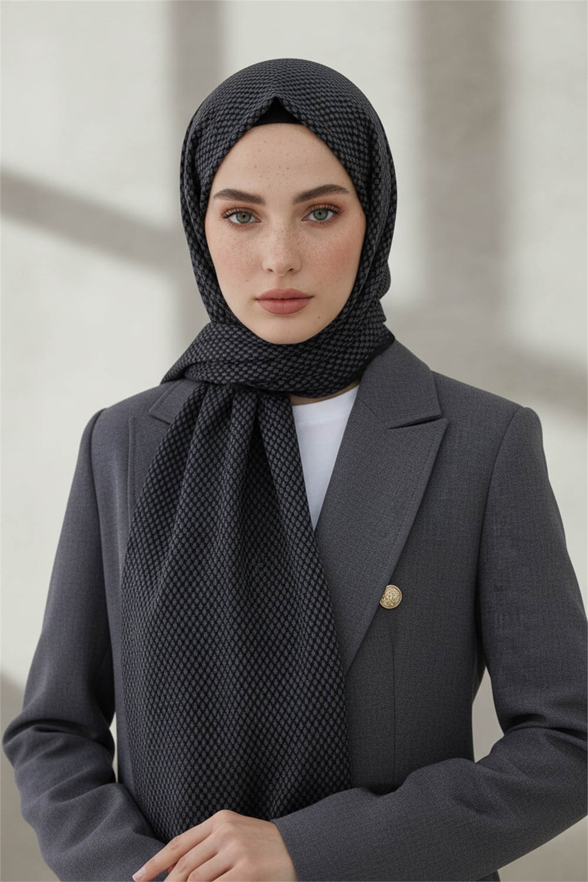 KREP HASIR DESENLİ SİYAH RENKLİ 75X195 KIRIŞMAZ ŞAL