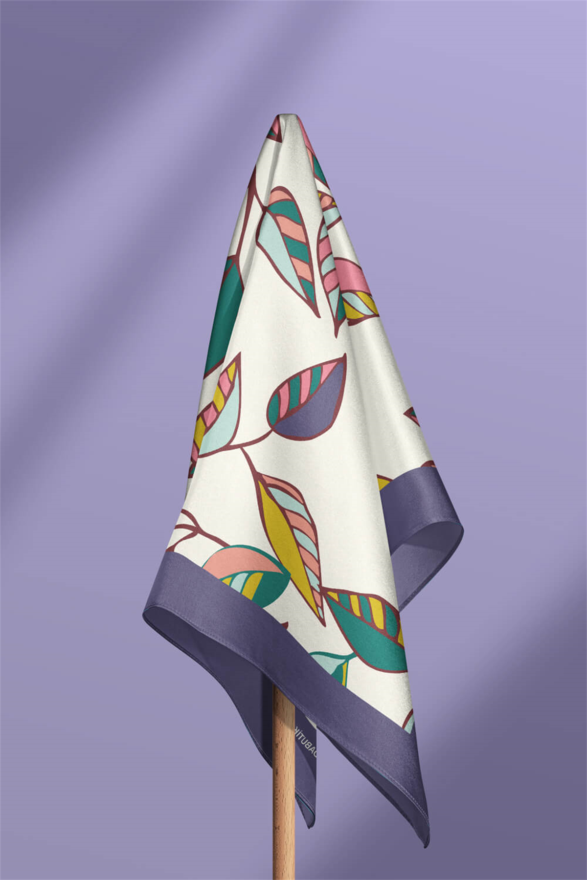 Y49 Kadın Yaprak Desenli Bandana 50x50 Turuncu Beyaz Yeşil DG0452-22