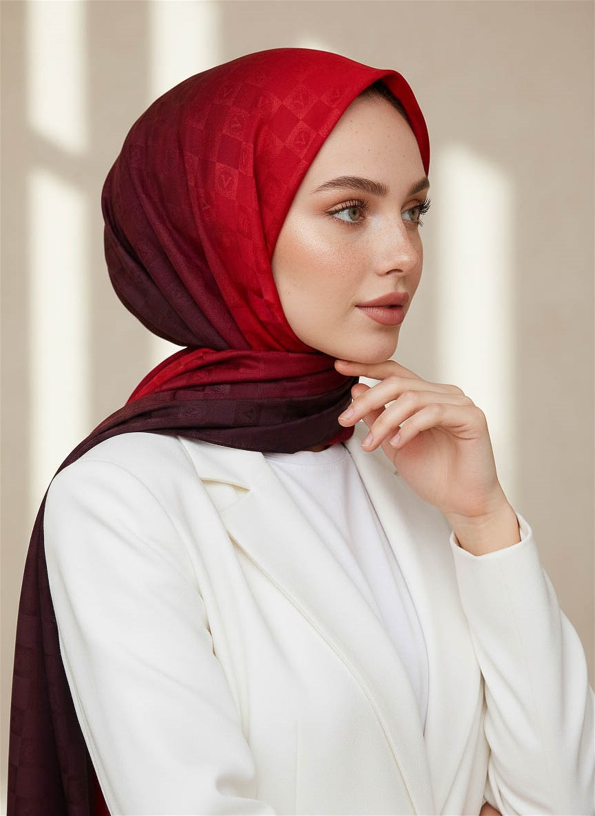 Vissona %57 İPEK %43 PAMUK Degrade Desenli Bordo Renkli Şal -  70x190 Dikiş Tipi İtalyan Dikişli