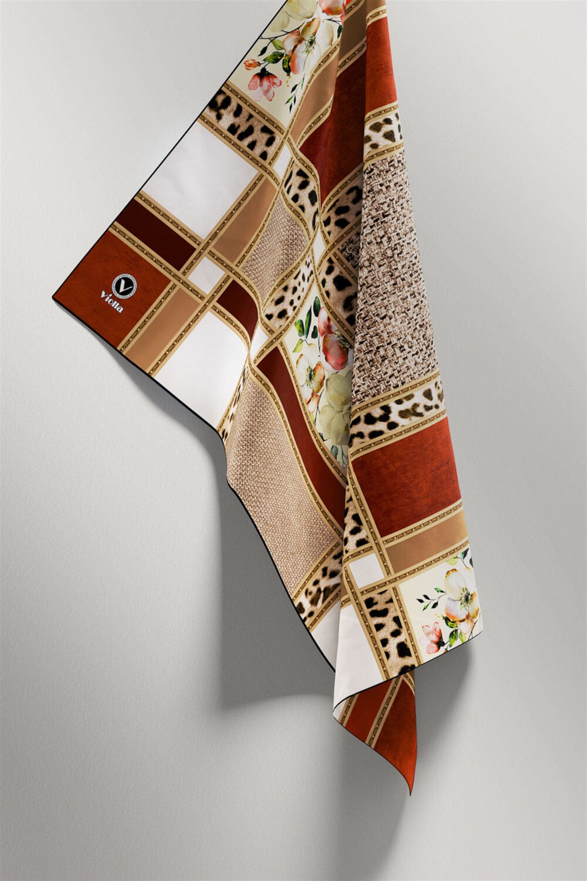 Twill Leopar ve Çiçek Desenli Taba - Bej Renkli 90x90 Eşarp (İpek İçermez) Dikim Şekli : El Dikişi