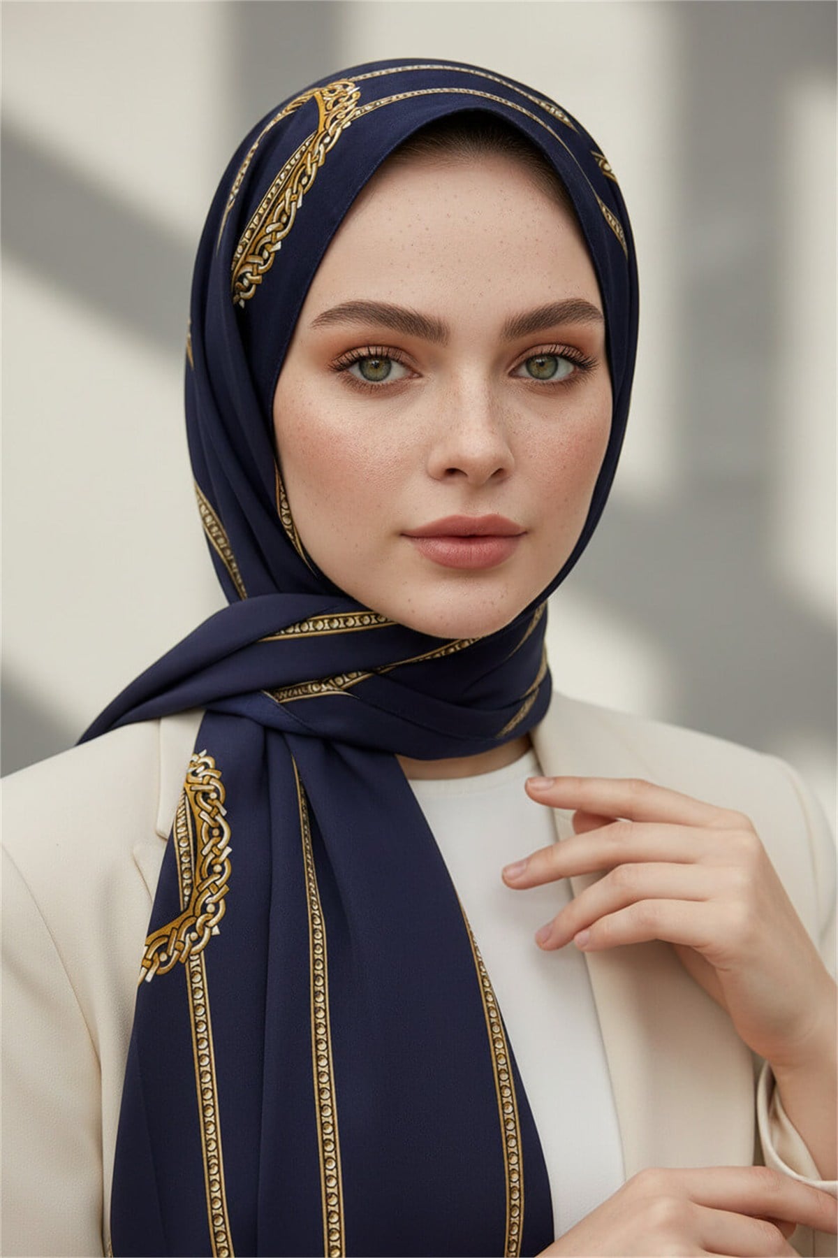 KREP ZİNCİR DESENLİ LACİVERT RENKLİ 75X195 KIRIŞMAZ ŞAL