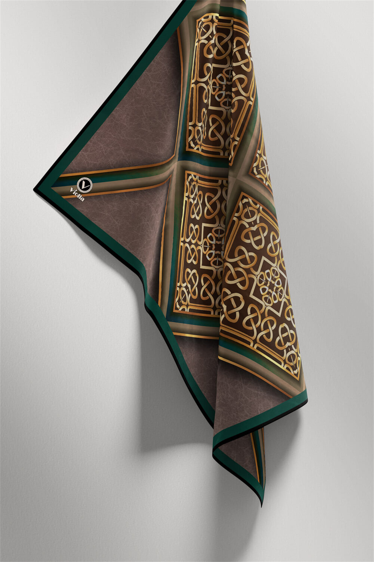 Twill Gold Çerçeveli Barok Desenli Zümrüt Yeşili Renkli 90x90 Eşarp (İpek İçermez) Kenar Dikiş Şekli El Dikişli