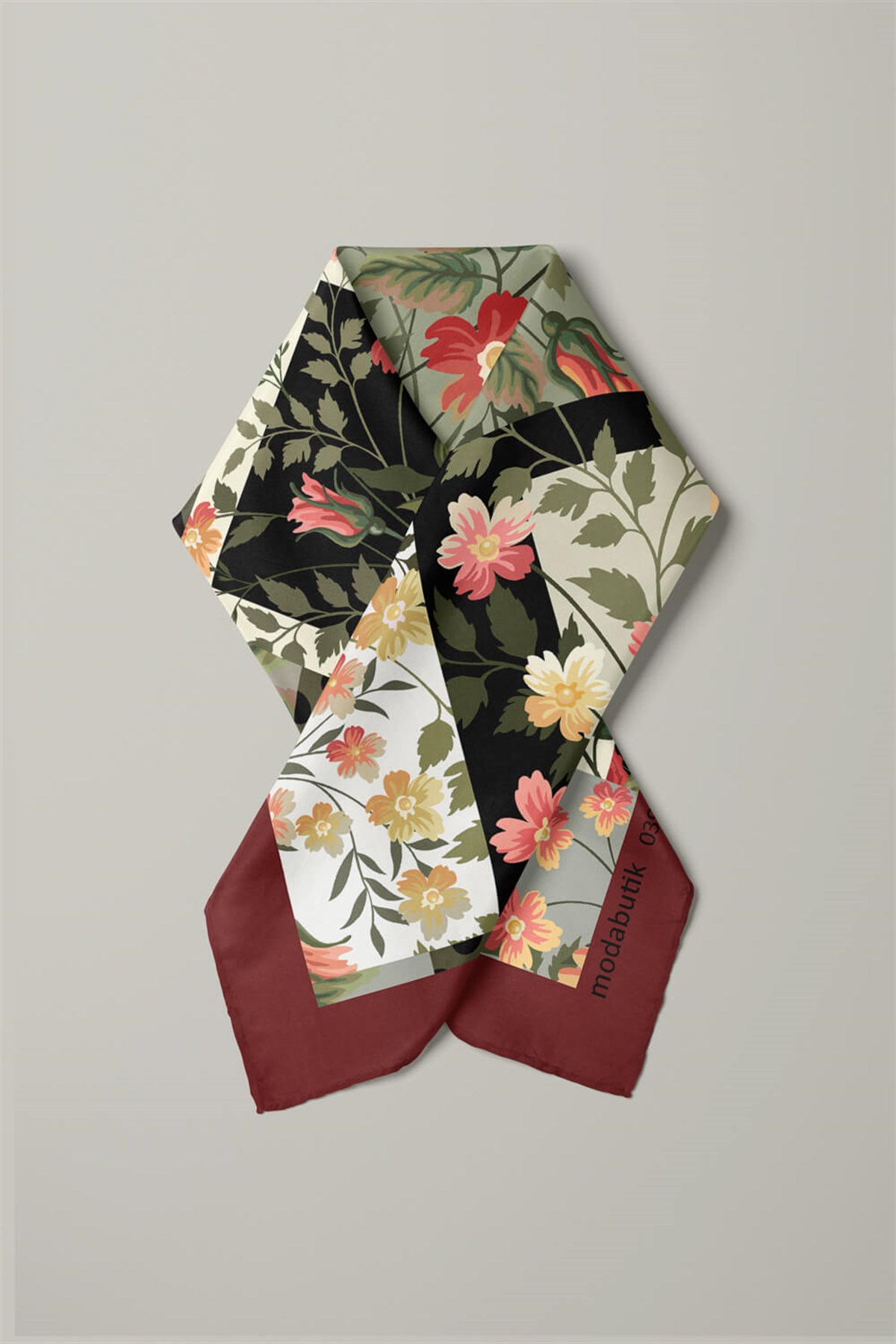 Y31 Kadın Patchwork Desenli Bandana 50x50 Yeşil DG0390-22