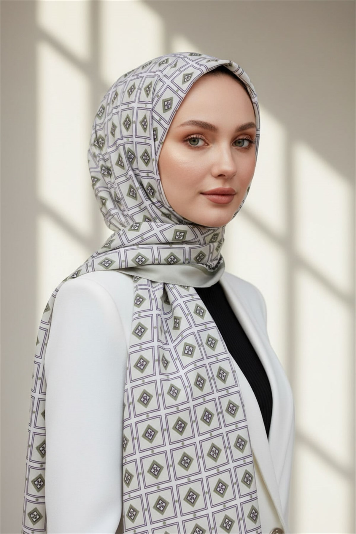 KREP KARE DESENLİ KÜF YEŞİLİ RENKLİ 75X195 KIRIŞMAZ ŞAL