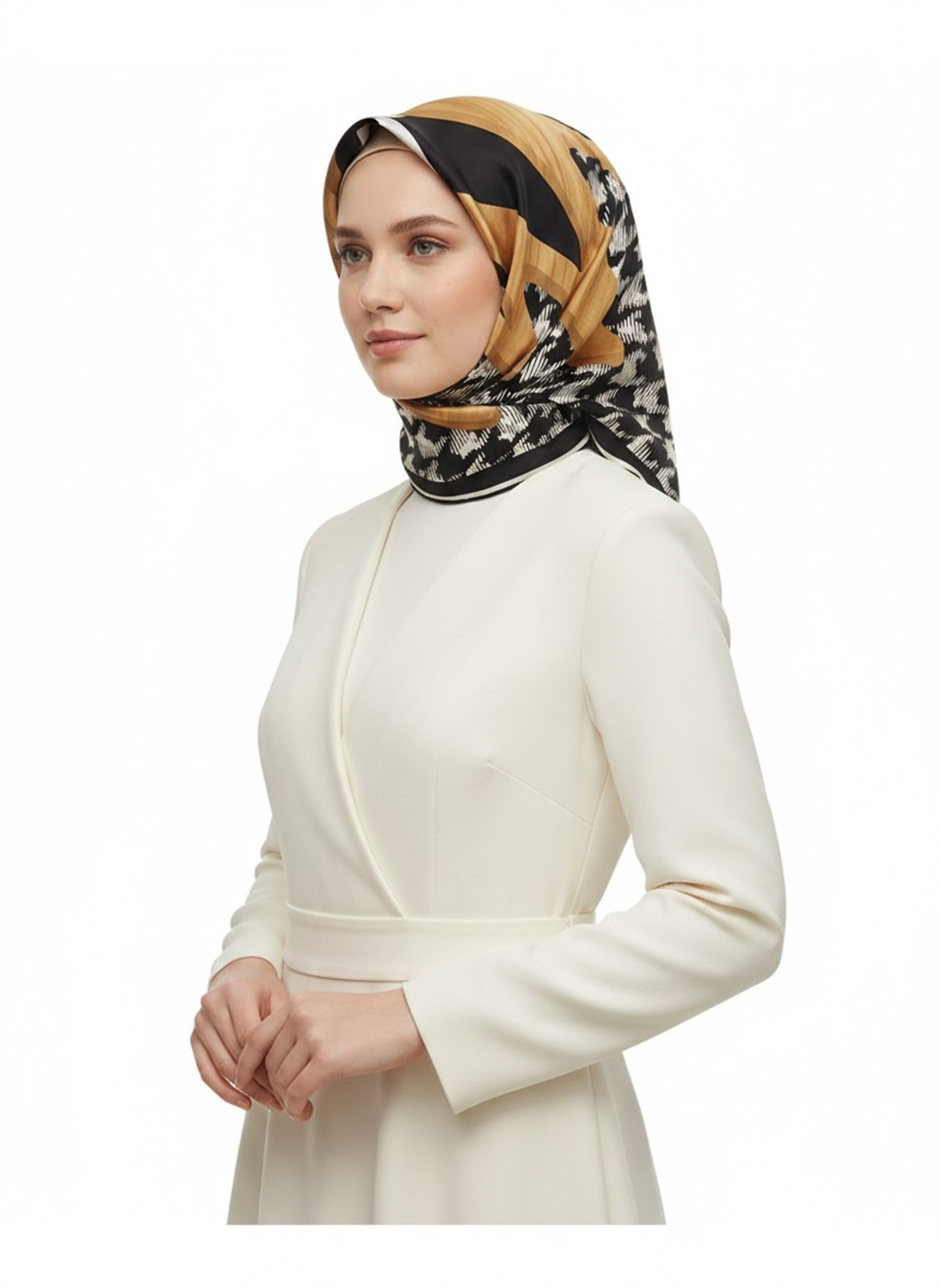 %100 Twill İpek Kazayağı Desenli Gold - Siyah Renkli 90x90 Eşarp Kenar Dikiş Şekli El Dikişli