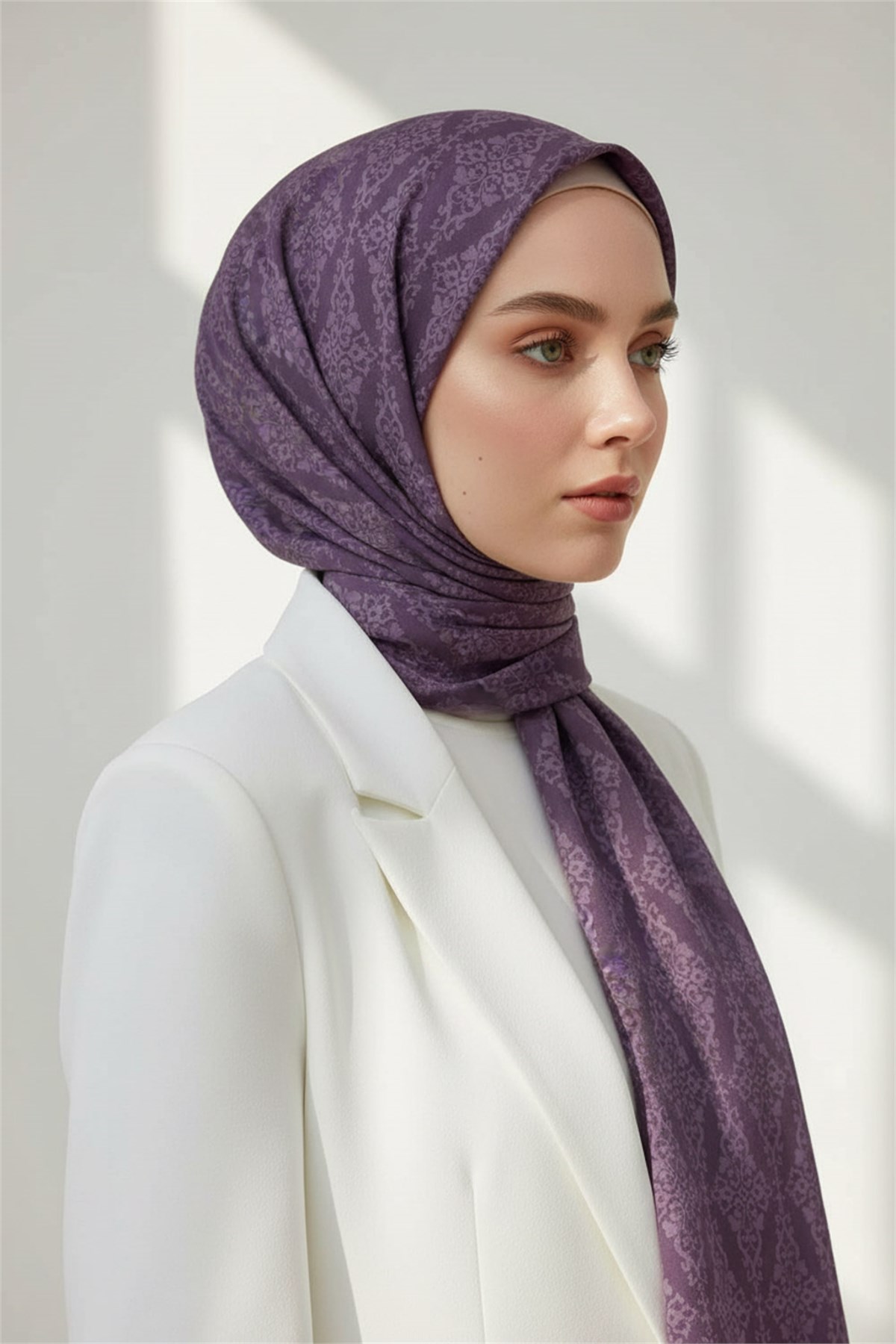KREP BAROK DESENLİ GÜL KURUSU RENKLİ KIRIŞMAZ ŞAL