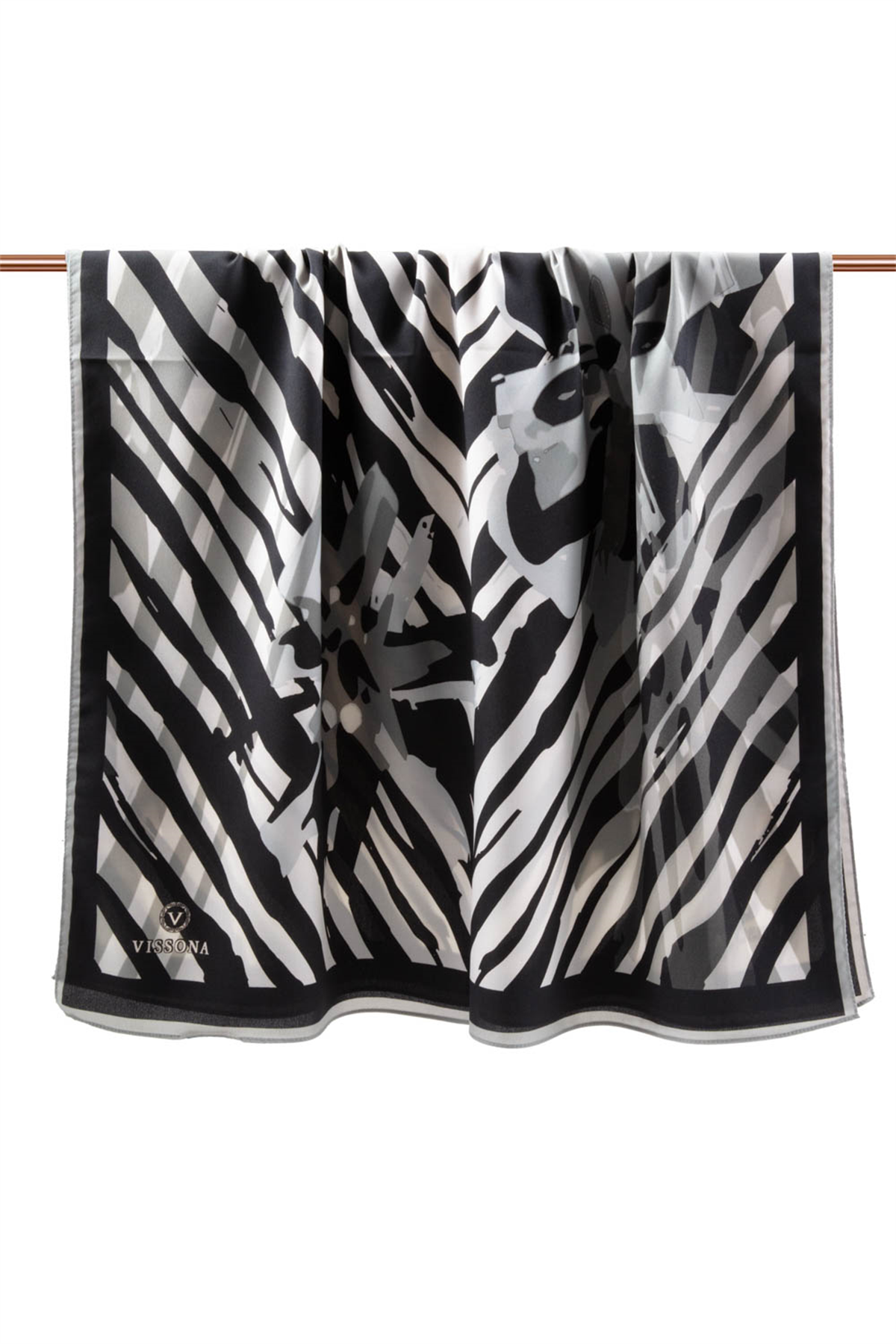 LÜKS MEDİNE İPEĞİ ZEBRA VE ÇİÇEK DESENLİ GÜMÜŞ RENKLİ 75X195 KIRIŞMAZ ŞAL MOSS KREP DİKİŞ TİPİ İTALYAN DİKİŞLİ