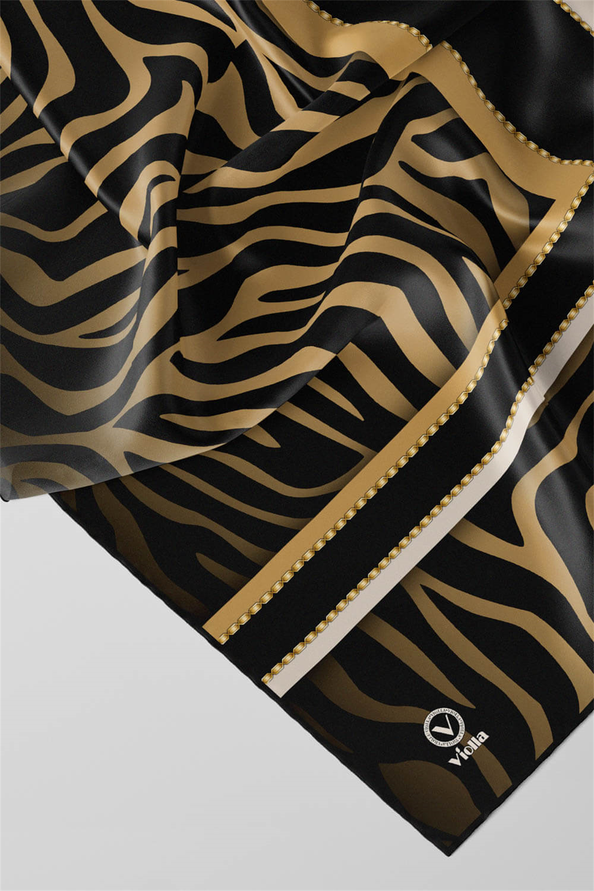 Twill Zebra Desenli Siyah - Gold Renkli 90x90 Eşarp (İpek İçermez) Dikim Şekli : El Dikişi