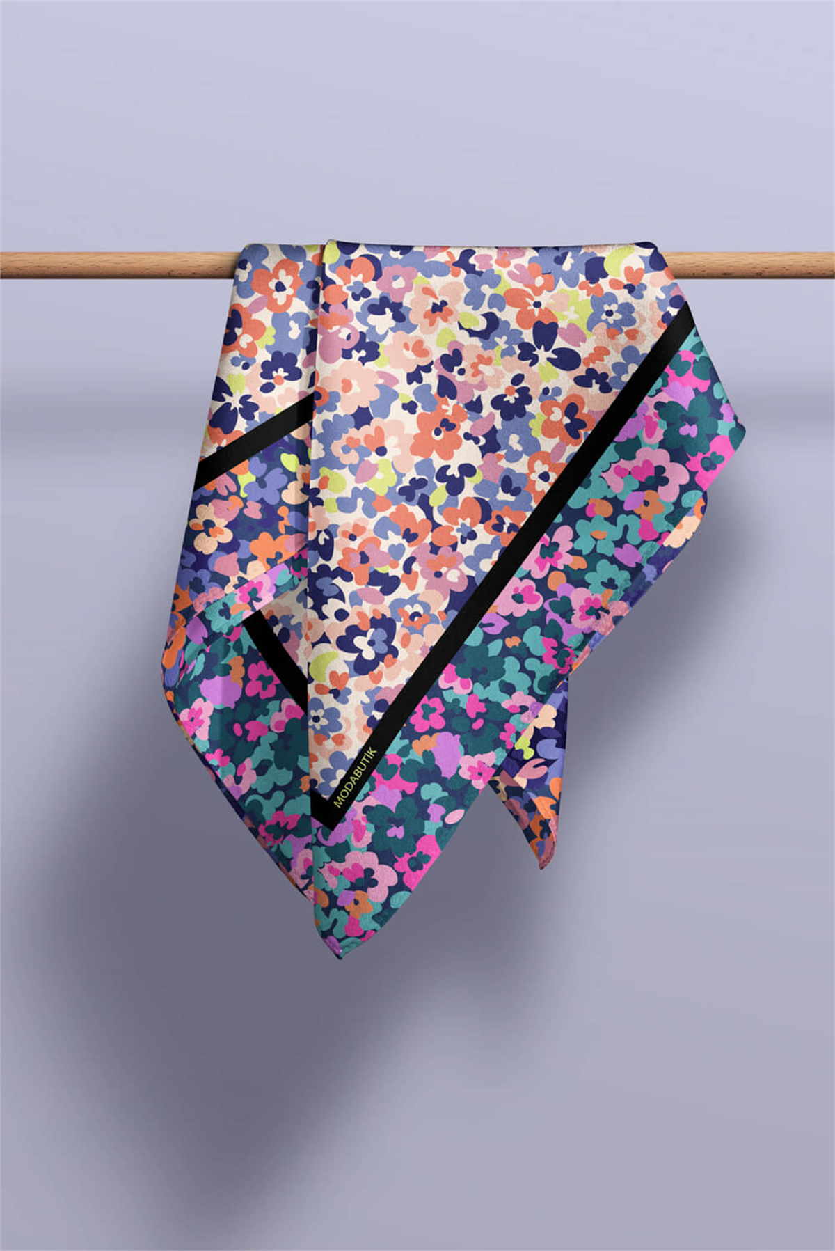 C25 KADIN DESENLİ BANDANA