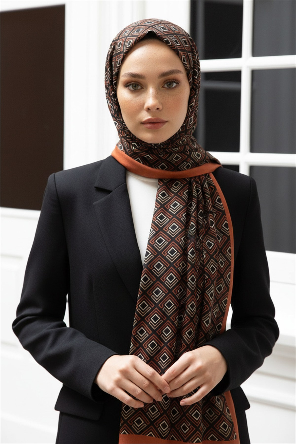 KREP MİNİ MOTİF DESENLİ TABA - BEJ RENKLİ 75X195 KIRIŞMAZ ŞAL