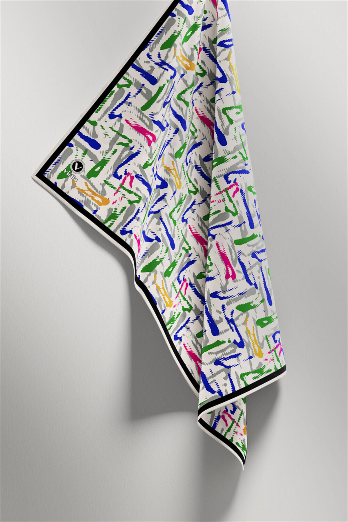 Twill Geometrik Desenli Zümrüt Yeşili - Pembe Renkli 90x90 Eşarp (İpek İçermez) Dikim Şekli : El Dikişi