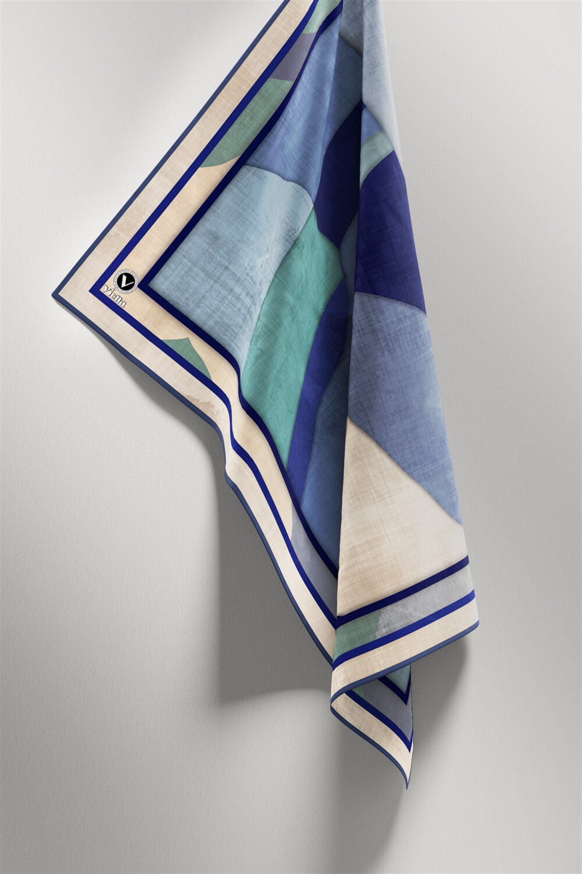 Twill Geometrik Desenli İndigo Renkli 90x90 Eşarp (İpek İçermez) Kenar Dikiş Şekli El Dikişli