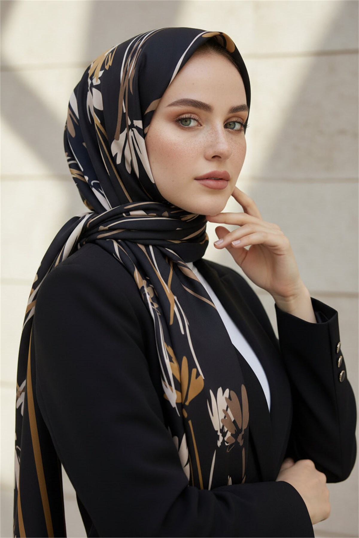 KREP ÇİÇEK DESENLİ GOLD RENKLİ 75X195 KIRIŞMAZ ŞAL