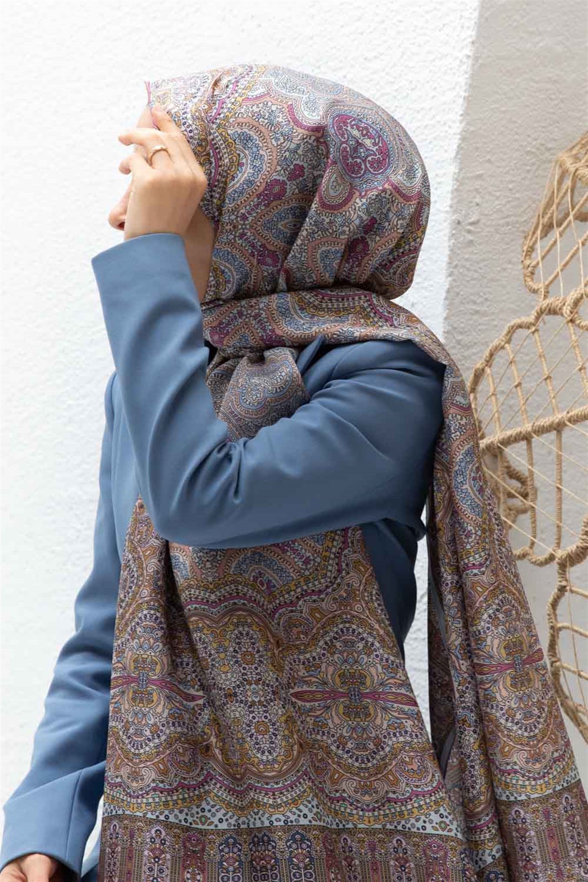 100% İpek Etnik Desenli Bebe Mavisi - Pudra Renkli 92x210 Şal