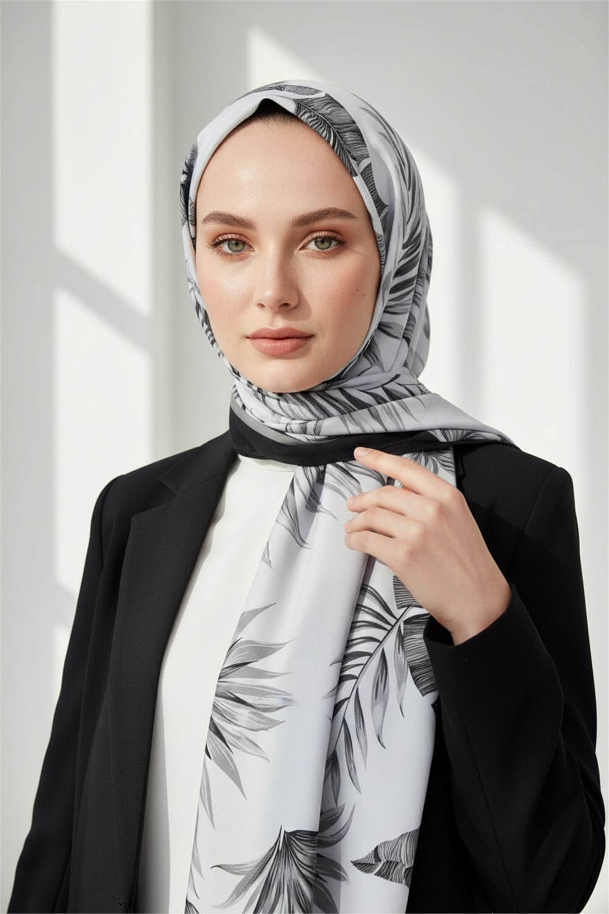 KREP YAPRAK DESENLİ VİZON - BEJ RENKLİ 75X195 KIRIŞMAZ ŞAL