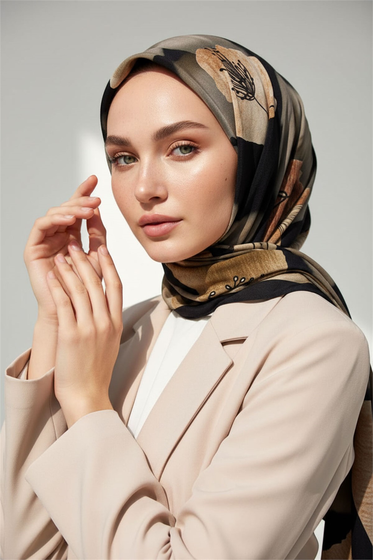 KREP FIRÇA DOKULU ÇİZGİ ÇİÇEK DESENLİ SİYAH - BEJ RENKLİ 75X195 KIRIŞMAZ ŞAL