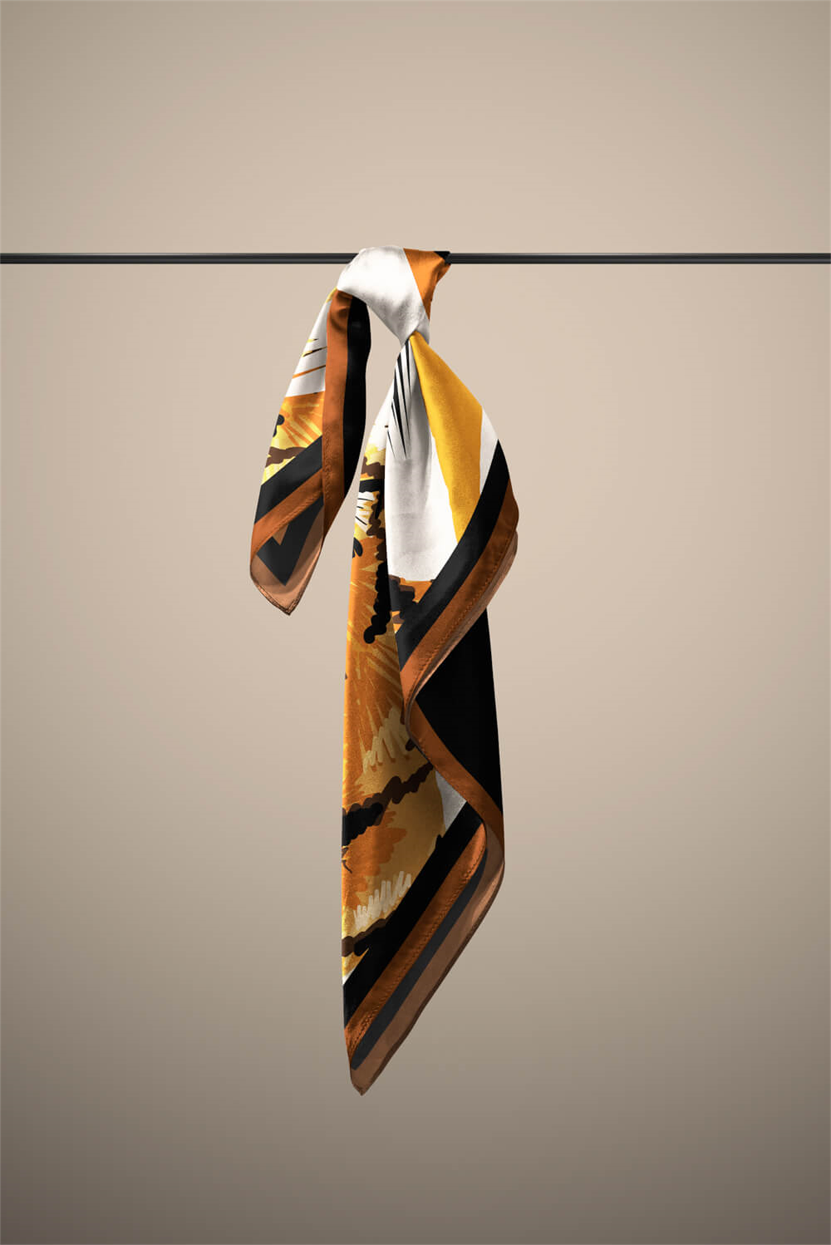 Saten İpek Kaplan Desenli Kadın Bandana