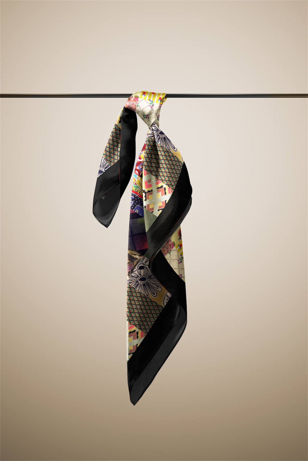 D99 Kadın Patchwork Desenli Bandana 50x50 Yeşil Sarı DG0259-22