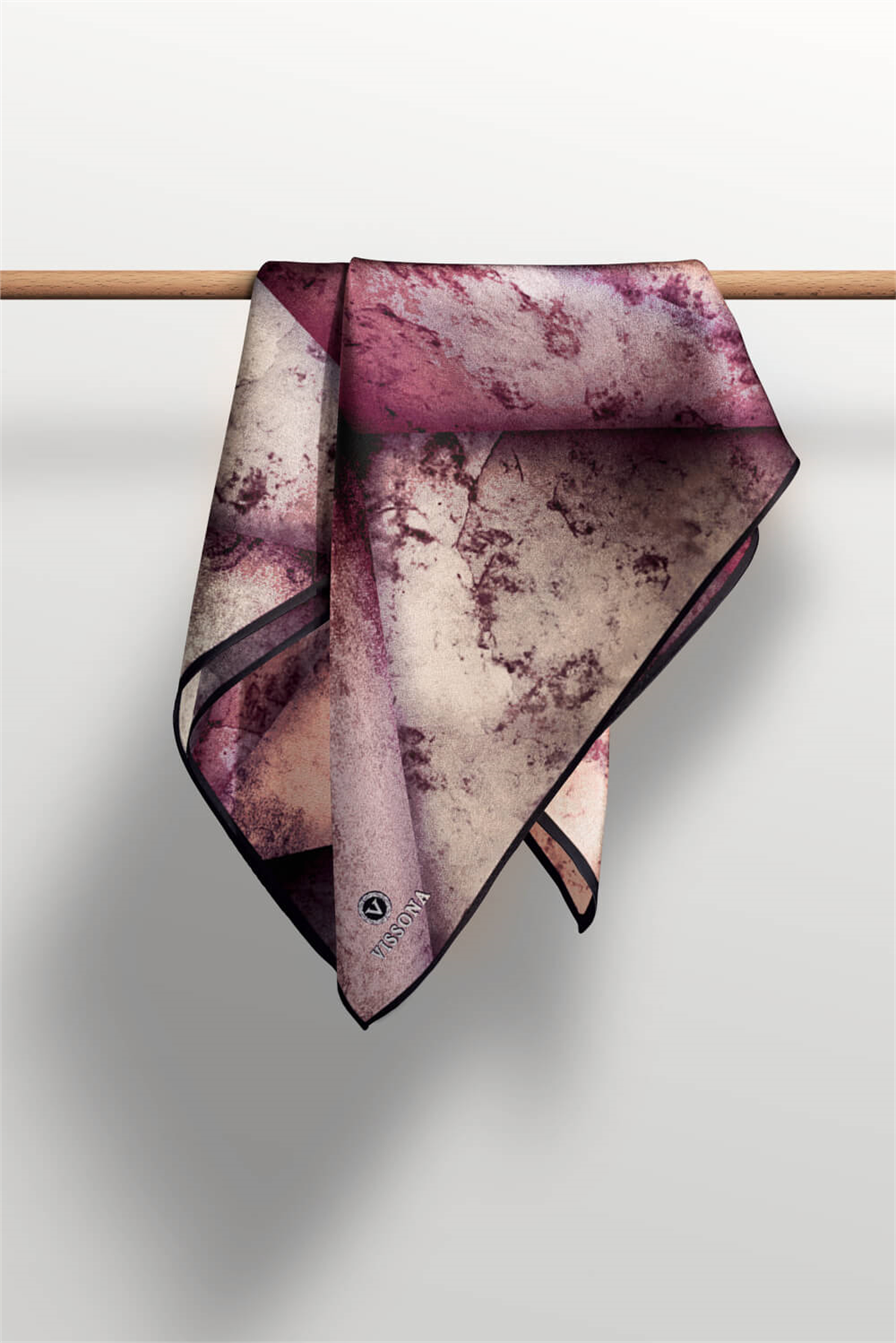 % 57 İPEK % 43 VİSKON Twill İpek Dokulu Ve Geometrik Desenli Pudra - Somon Renkli 90x90 Eşarp Dikim Şekli : El Dikişi