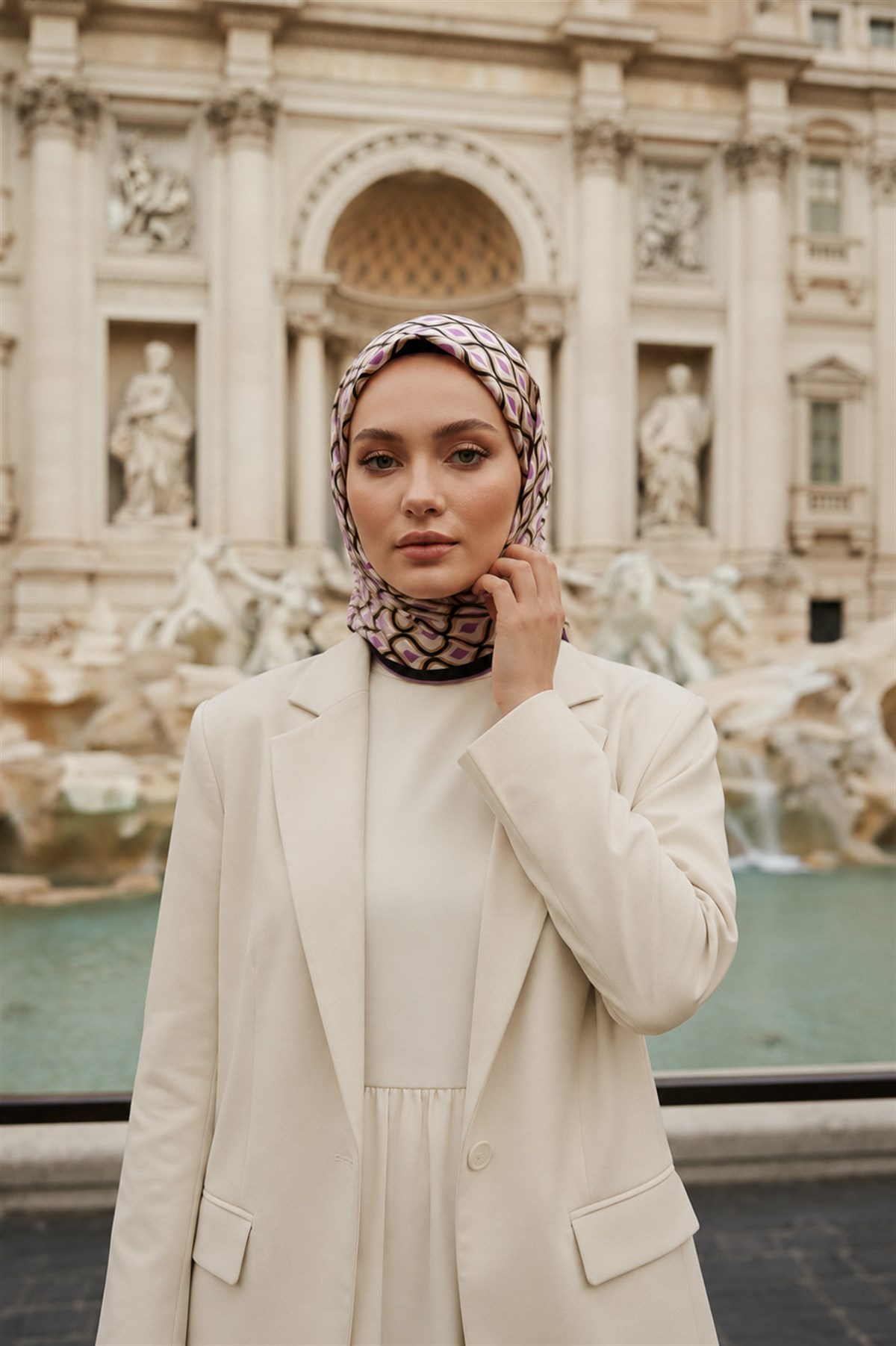 %100 Twill İpek Etnik Desenli Lila Renkli 90x90 Eşarp Dikim Şekli : El Dikişi