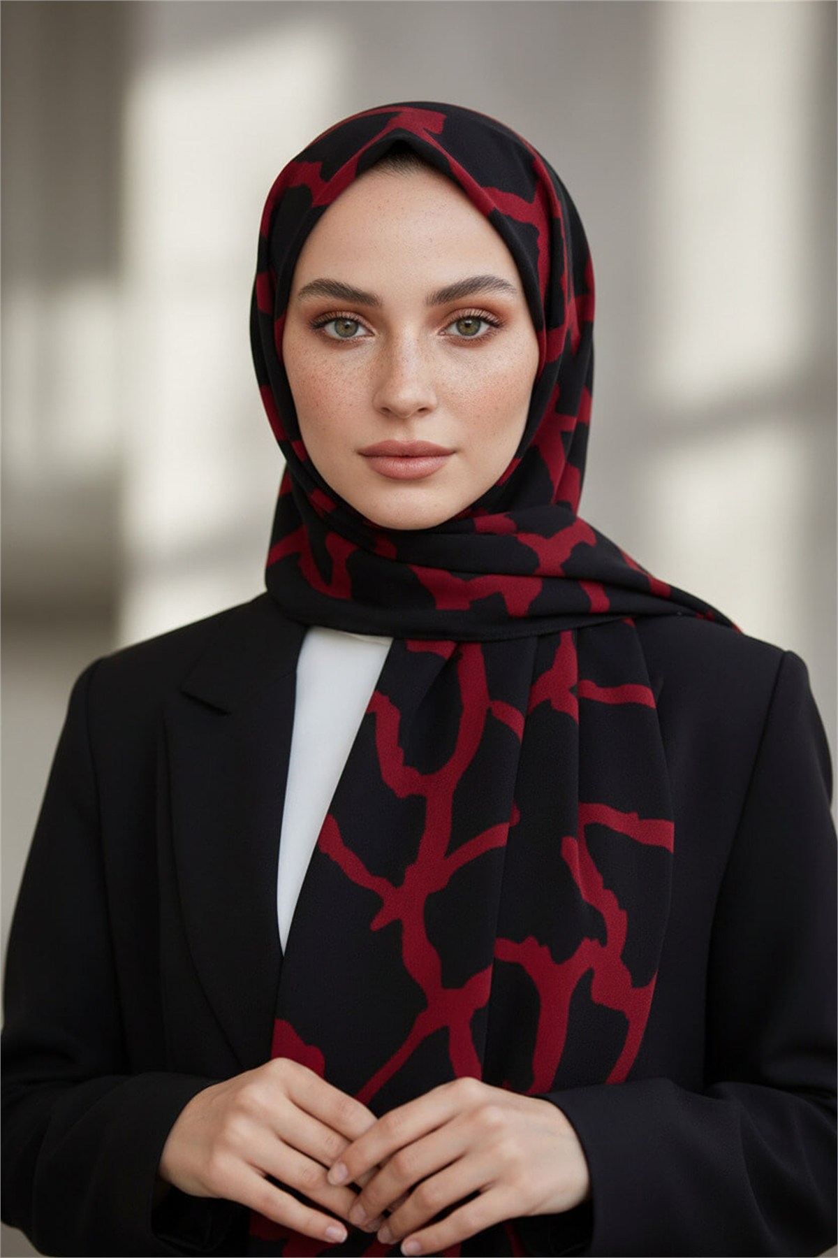 KREP TAŞ DESENLİ SİYAH - KIRMIZI RENKLİ 75X195 KIRIŞMAZ ŞAL