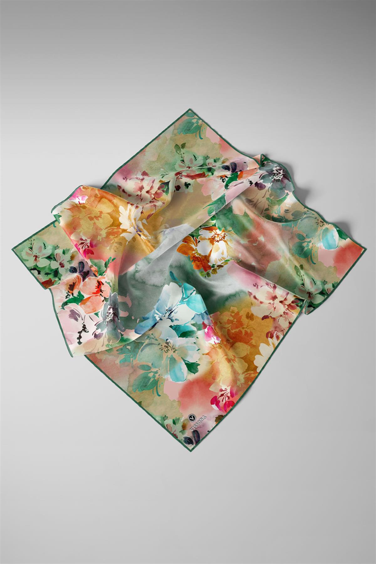 %100 Twill İpek Çiçek  Desenli Zümrüt Yeşili Renkli 90x90 Eşarp Dikim Şekli : El Dikişi