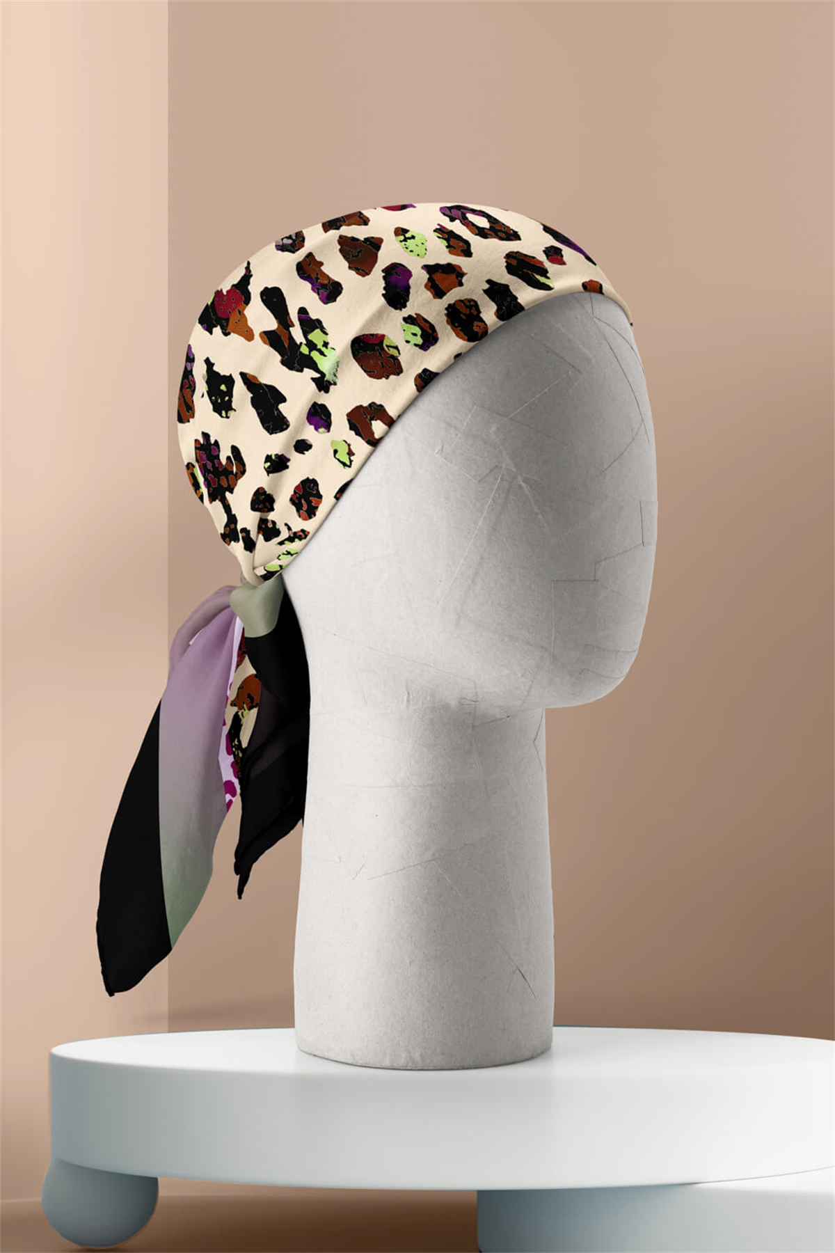 Kadın Krem Doğa Desenli 50x50 Bandana HYL DG01421-22