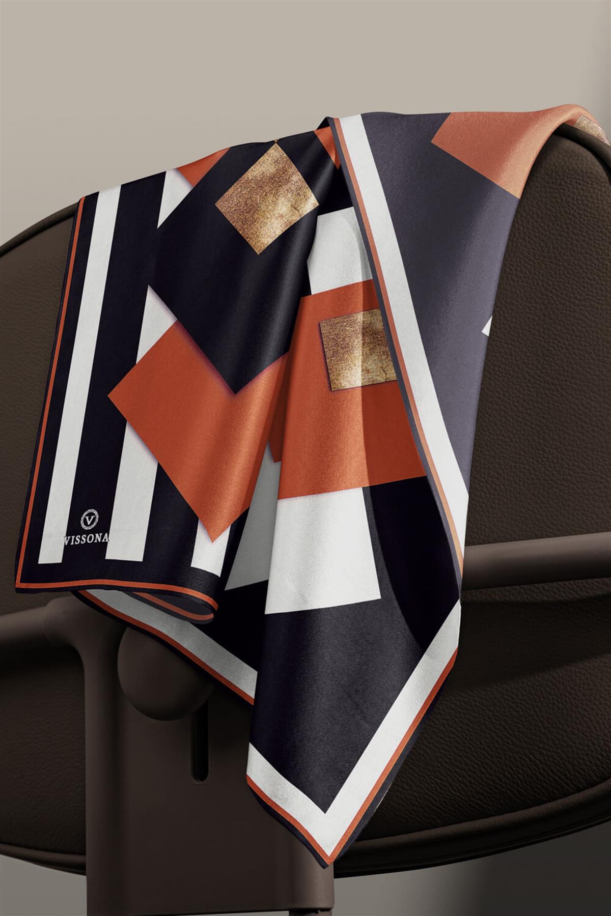 %100 Twill İpek Karo Desenli Siyah - Taba Renkli 90x90 Eşarp Dikim Şekli : El Dikişi