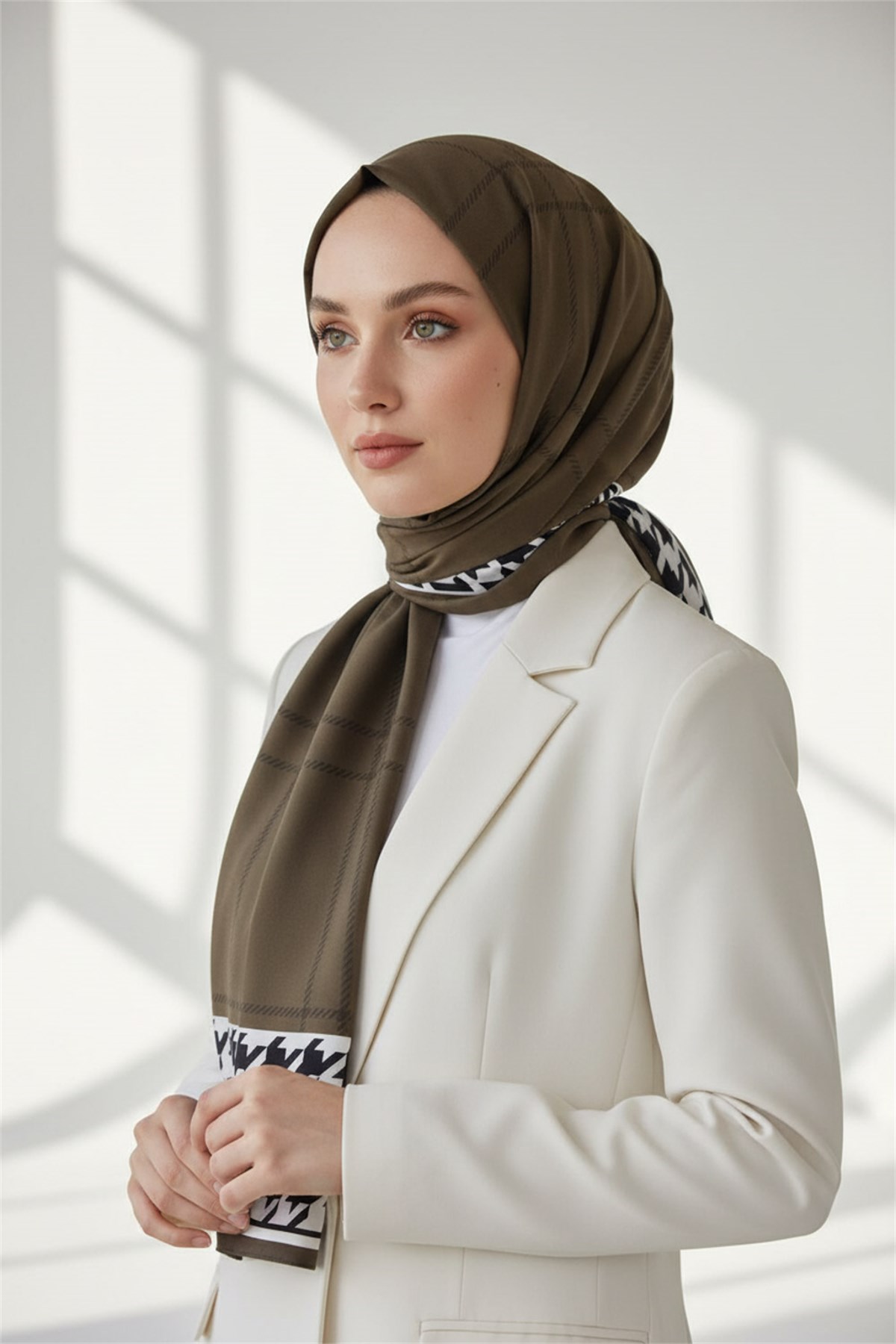 KREP KAZAYAĞI DESENLİ VİZON - SİYAH RENKLİ 75X195 KIRIŞMAZ ŞAL