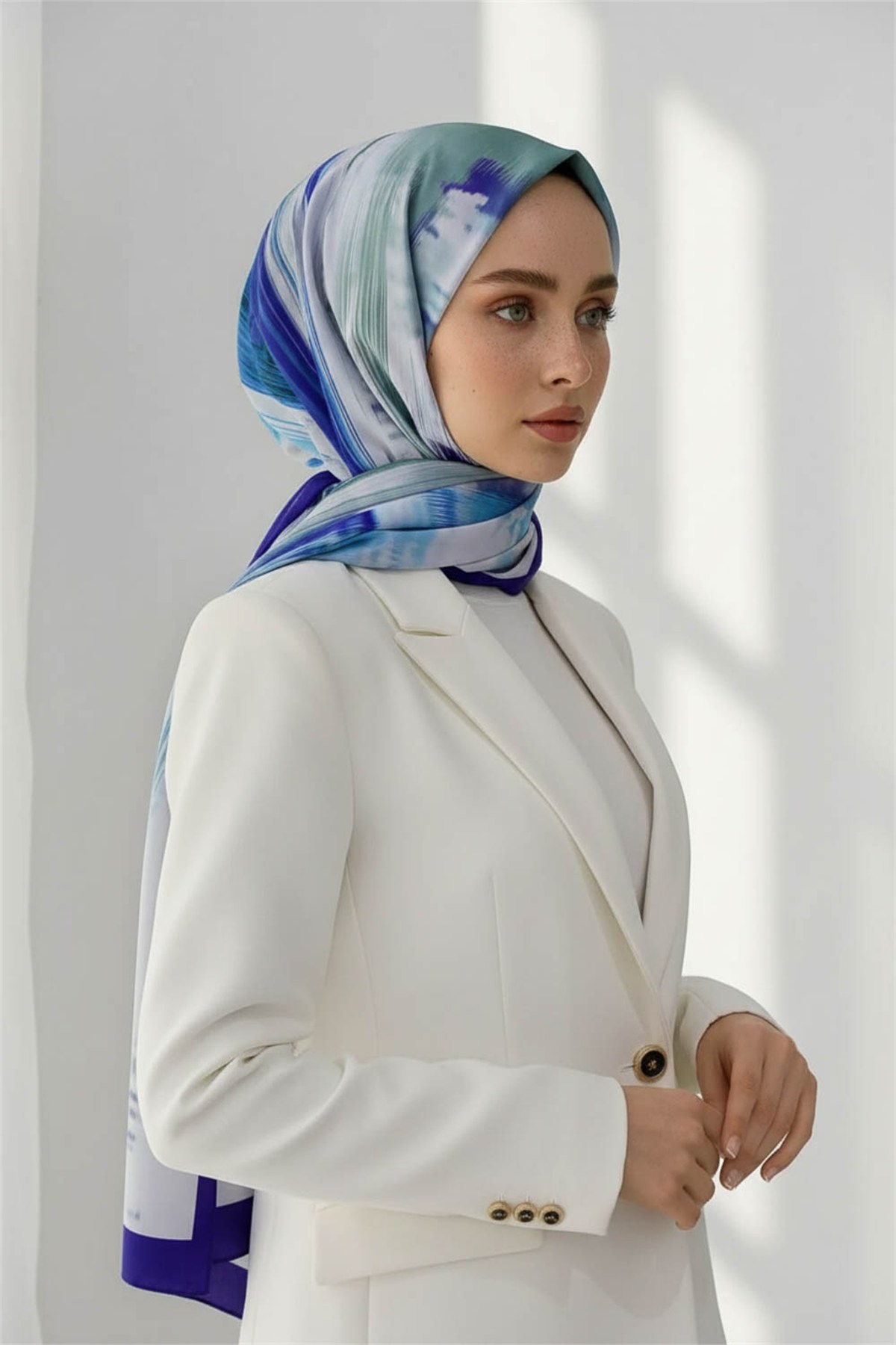 KREP ÇİZGİ DESENLİ SAKS RENKLİ 75X195 KIRIŞMAZ ŞAL