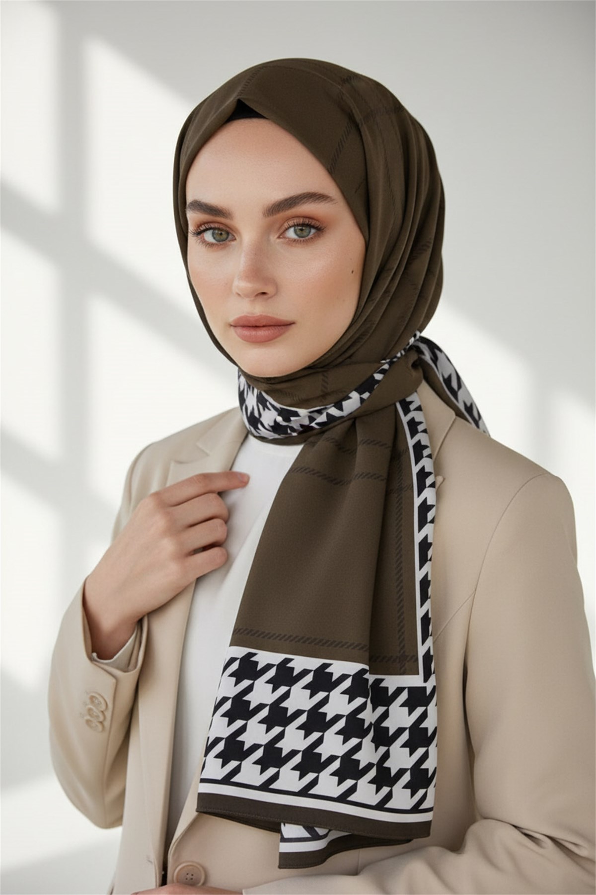 KREP KAZAYAĞI DESENLİ VİZON - SİYAH RENKLİ 75X195 KIRIŞMAZ ŞAL