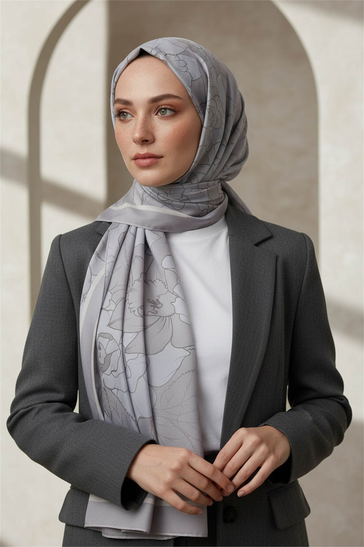 KREP ÇİÇEK DESENLİ GRİ RENKLİ 75X195 KIRIŞMAZ ŞAL