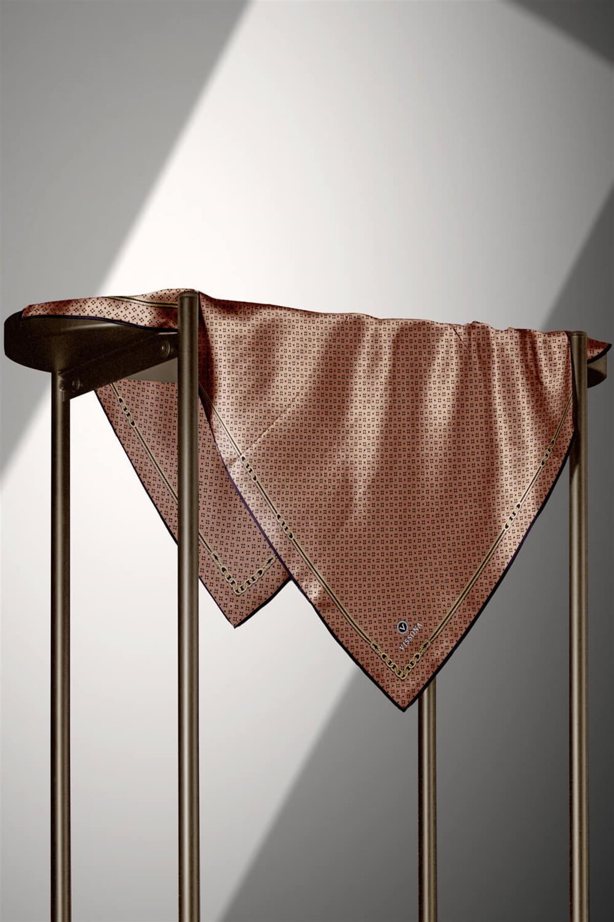 %100 Twill İpek Zincir Desenli Bakır - Siyah Renkli 90x90 Eşarp Dikim Şekli : El Dikişi