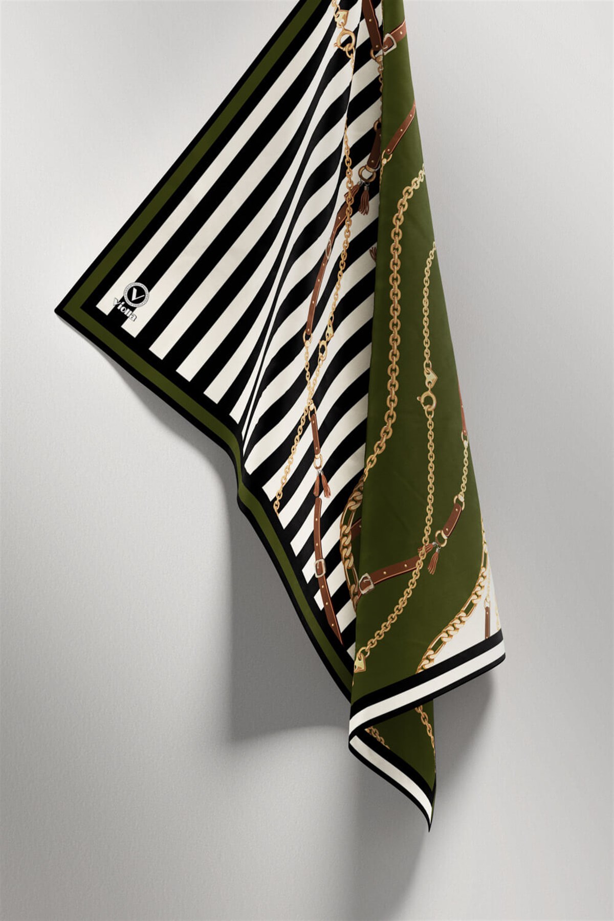 Twill Çizgili Zincir ve Kemer Desenli Haki Yeşili Renkli 90x90 Eşarp (İpek İçermez) Kenar Dikiş Şekli El Dikişli