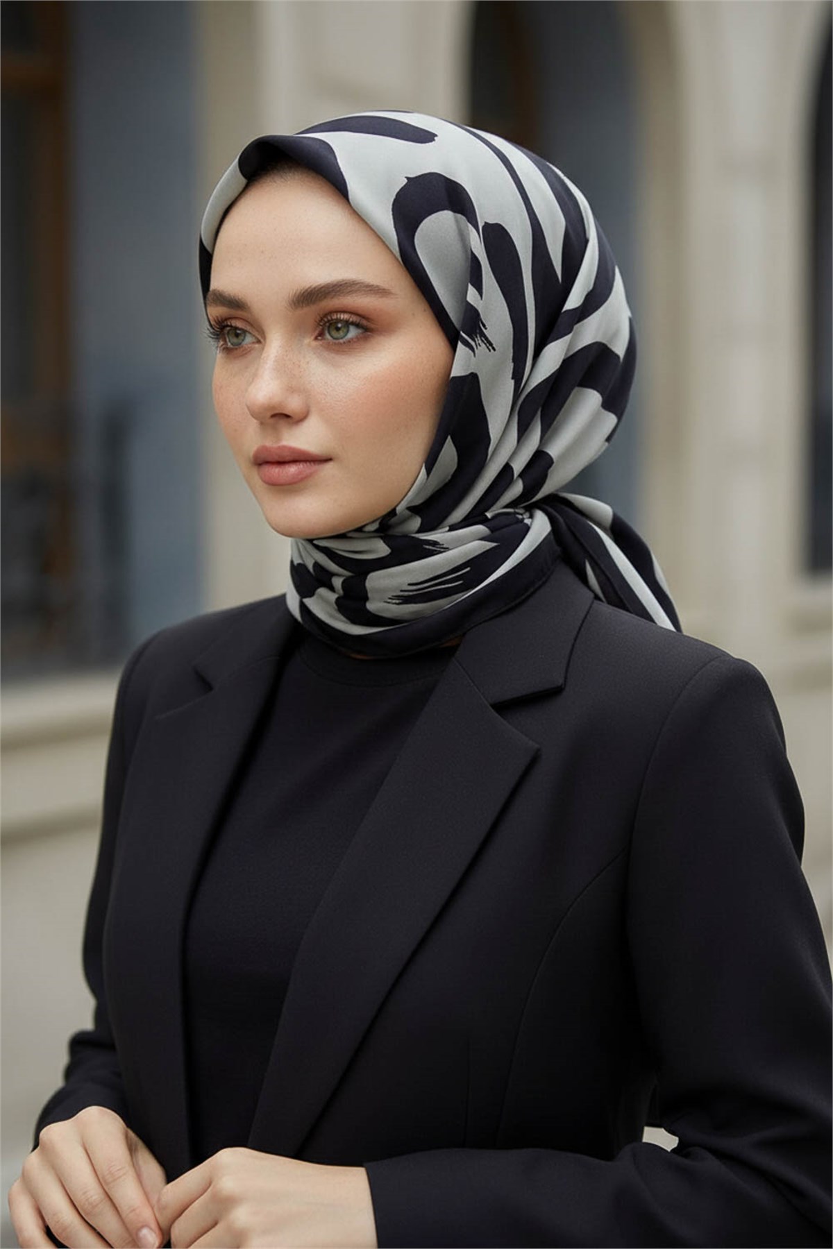 KREP FIRÇA DARBESİ DESENLİ GÜMÜŞ RENKLİ 75X195 KIRIŞMAZ ŞAL